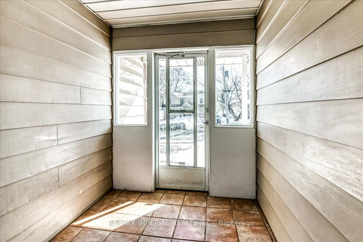 Photo 5 of 150 Walford Road, Sudbury Remote Area — HOMEH