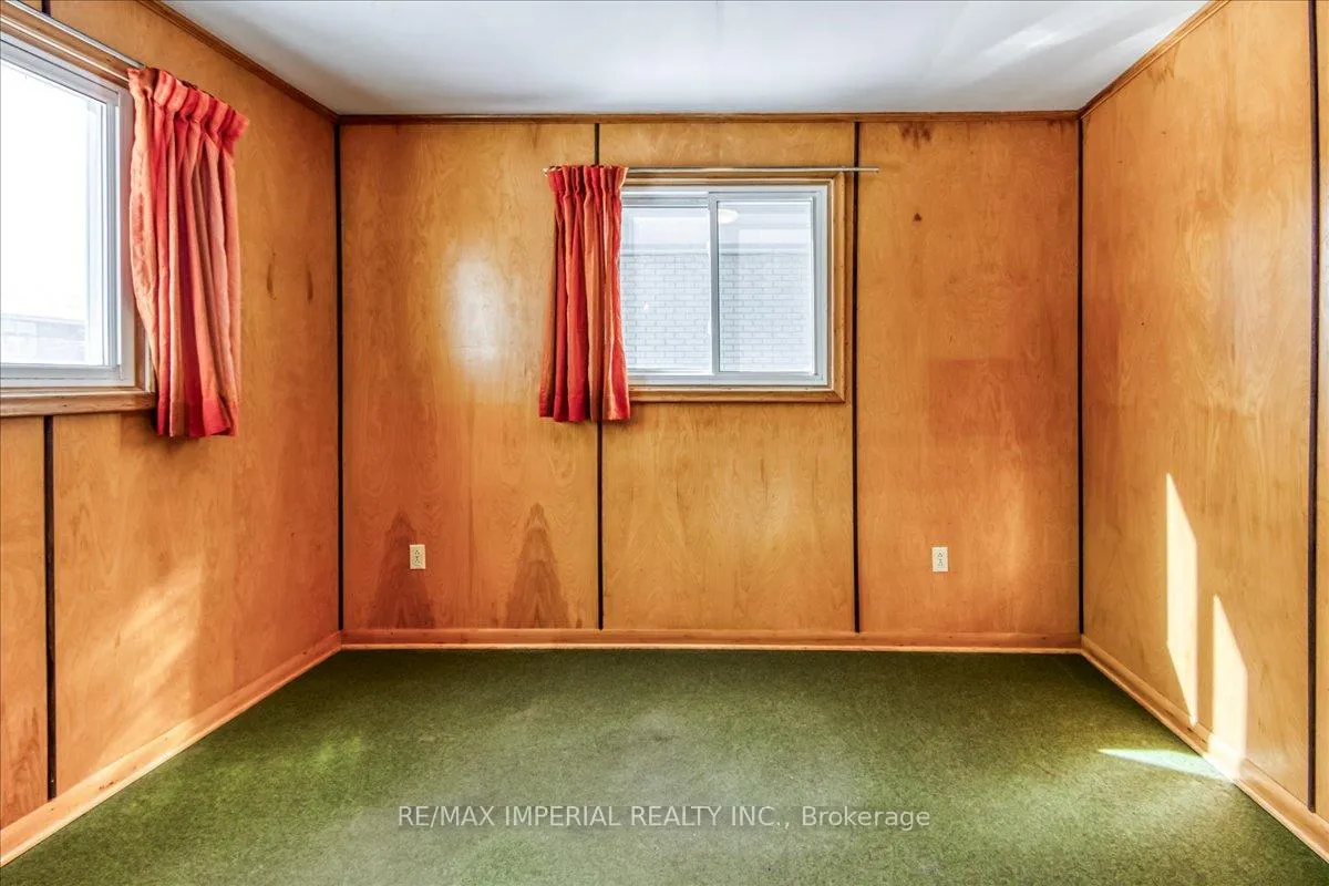 Photo 11 of 150 Walford Road, Sudbury Remote Area — HOMEH