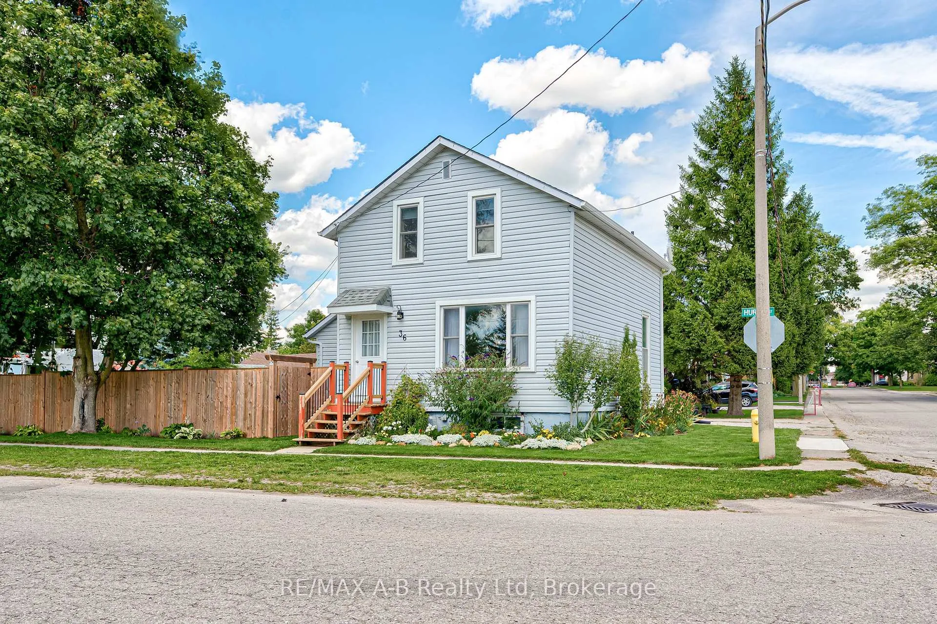 Photo 2 of 36 Huron Street, Huron East, Seaforth — HOMEH