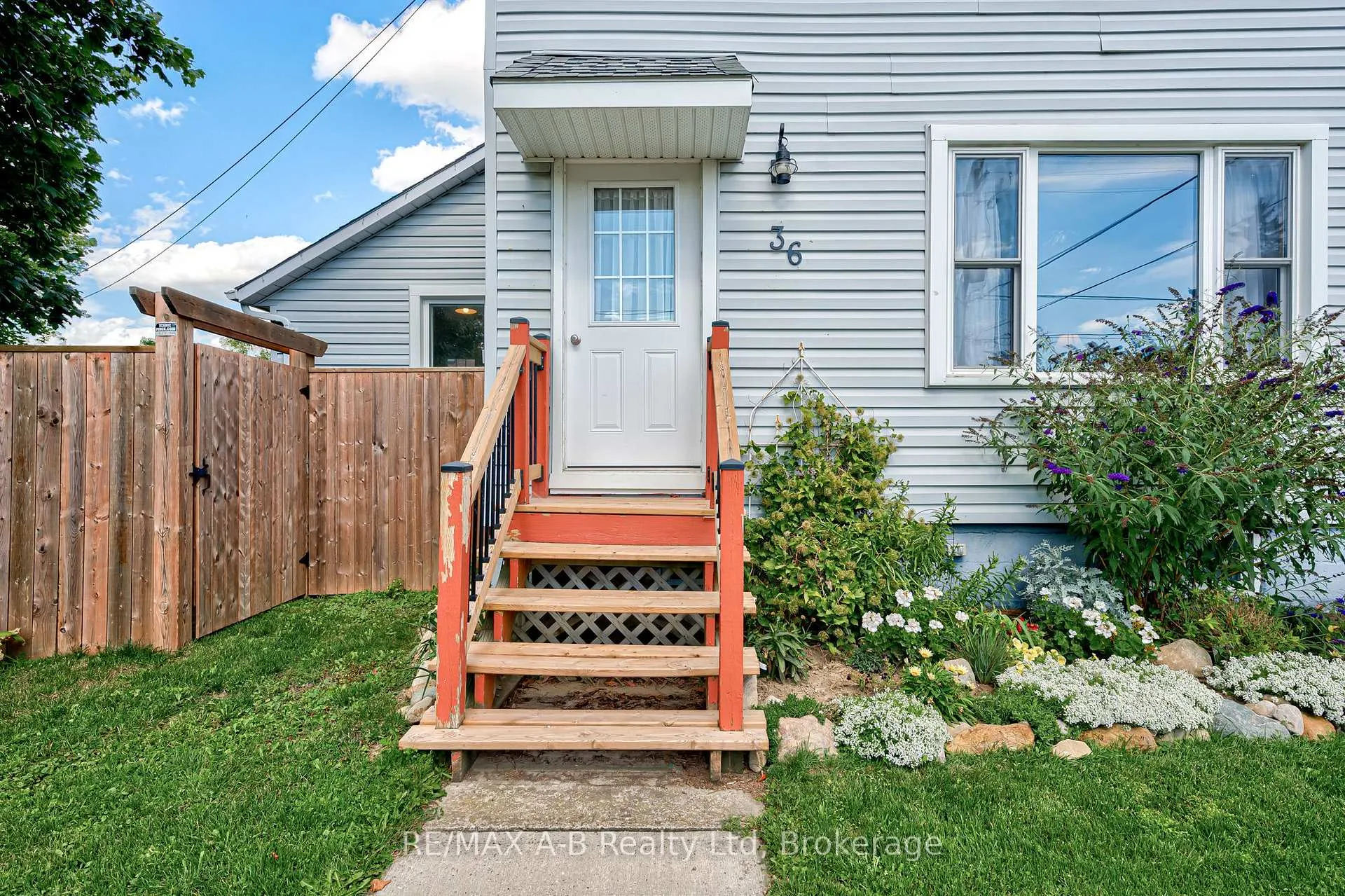 Photo 4 of 36 Huron Street, Huron East, Seaforth — HOMEH