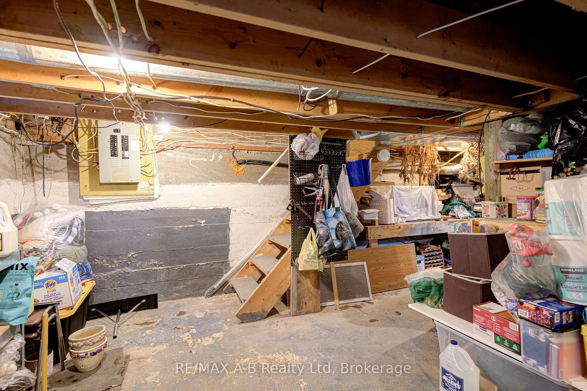Photo 33 of 36 Huron Street, Huron East, Seaforth — HOMEH