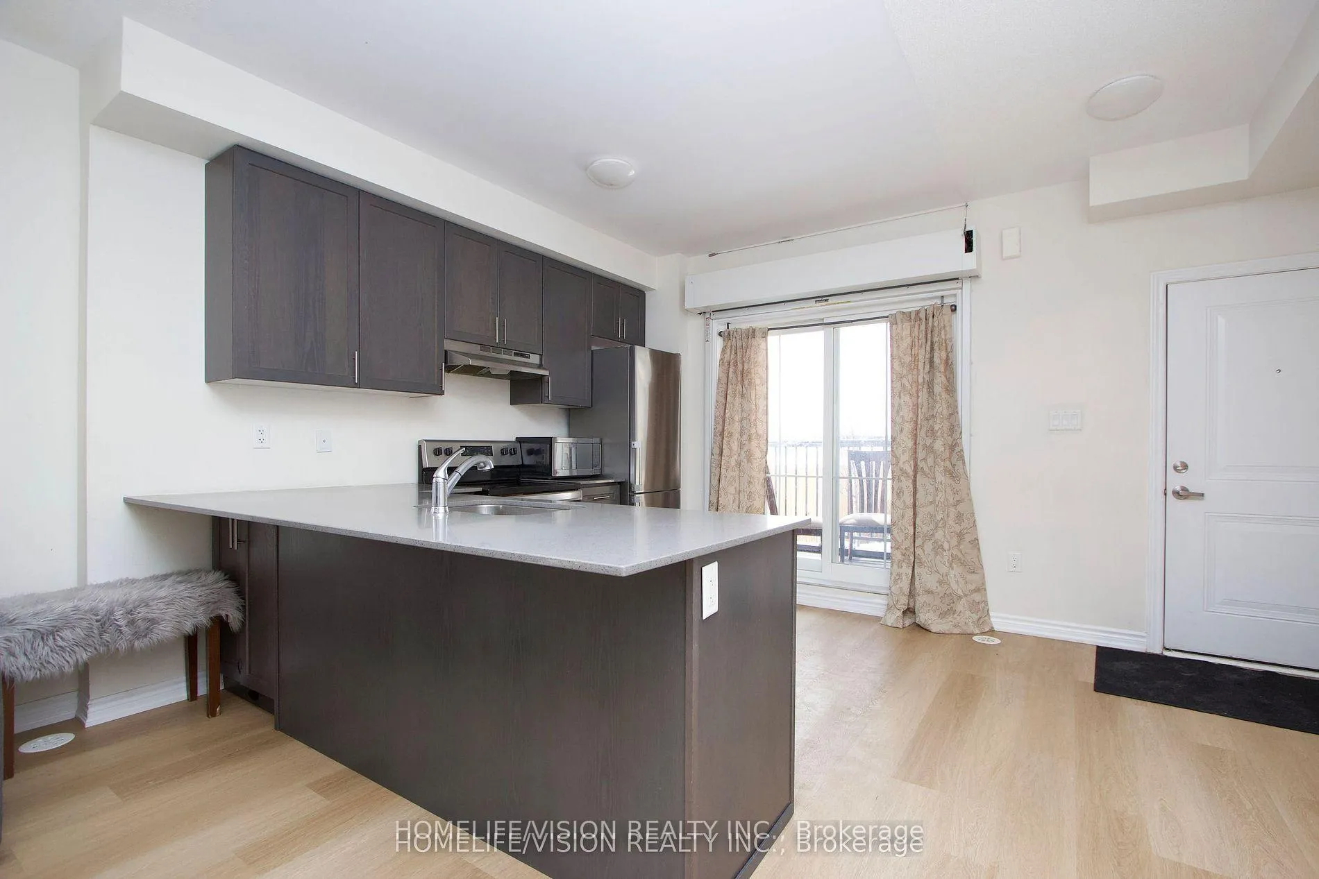 Photo 7 of Unit 12, 490 Beresford Path, Oshawa, Central — HOMEH