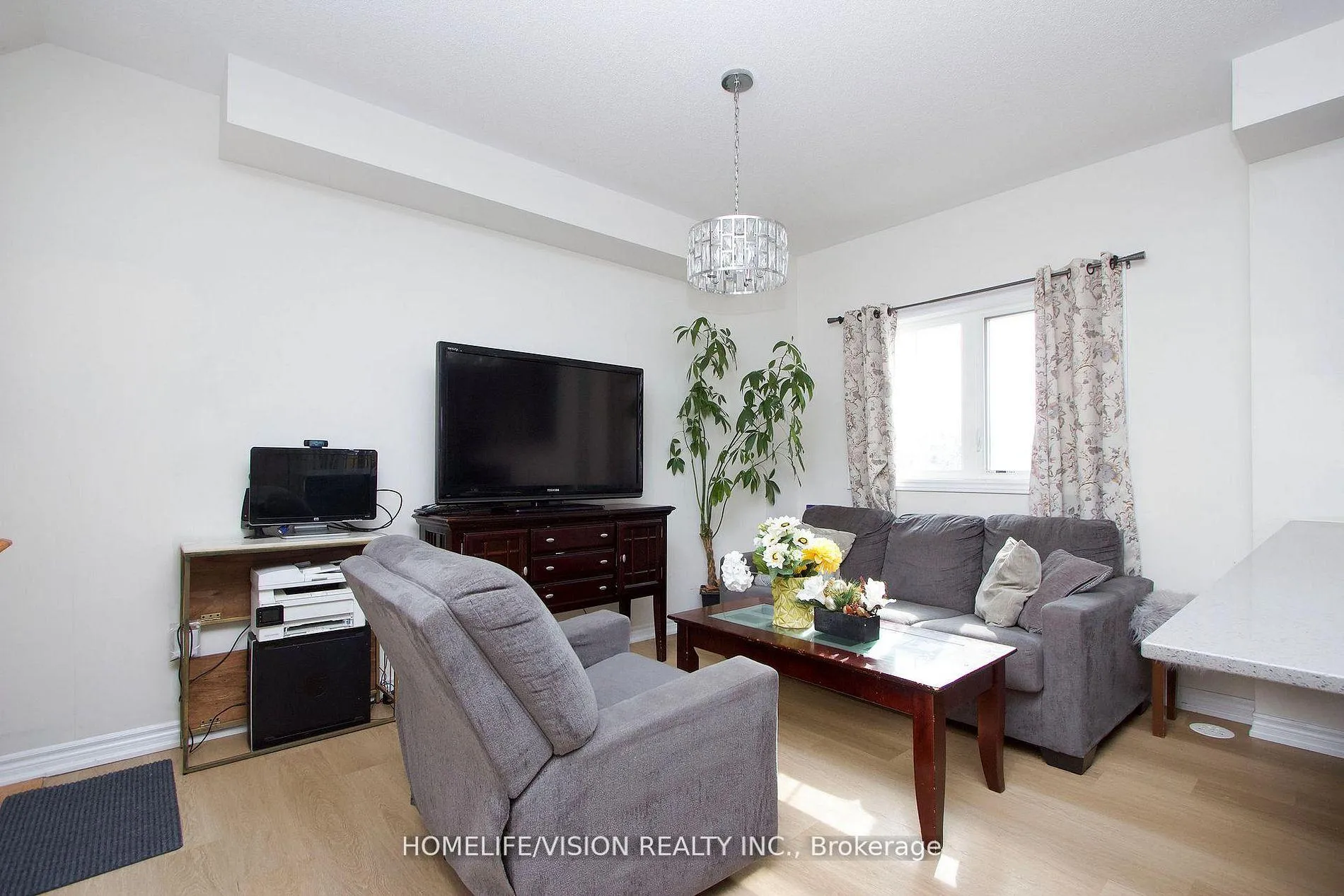 Photo 8 of Unit 12, 490 Beresford Path, Oshawa, Central — HOMEH