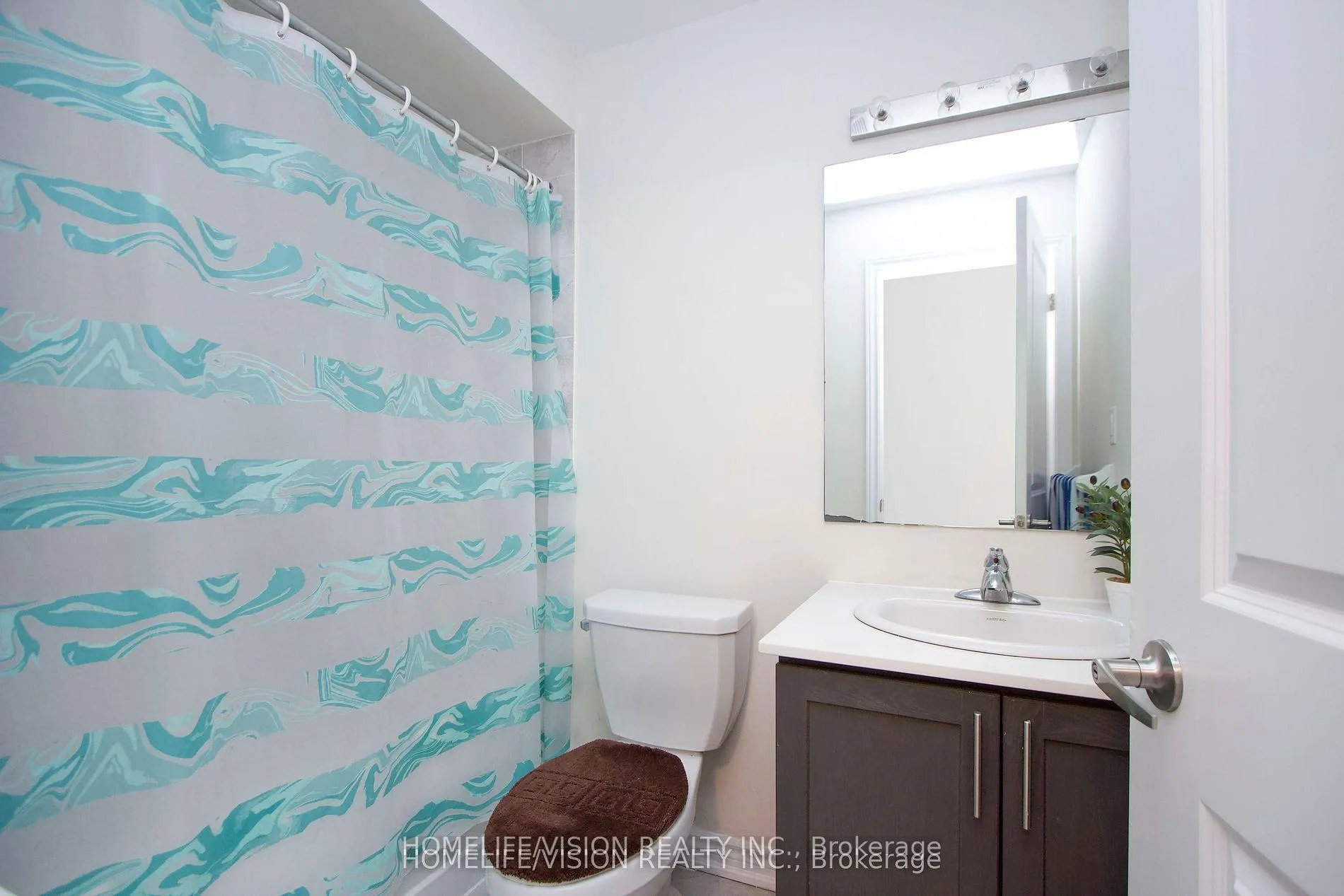 Photo 13 of Unit 12, 490 Beresford Path, Oshawa, Central — HOMEH
