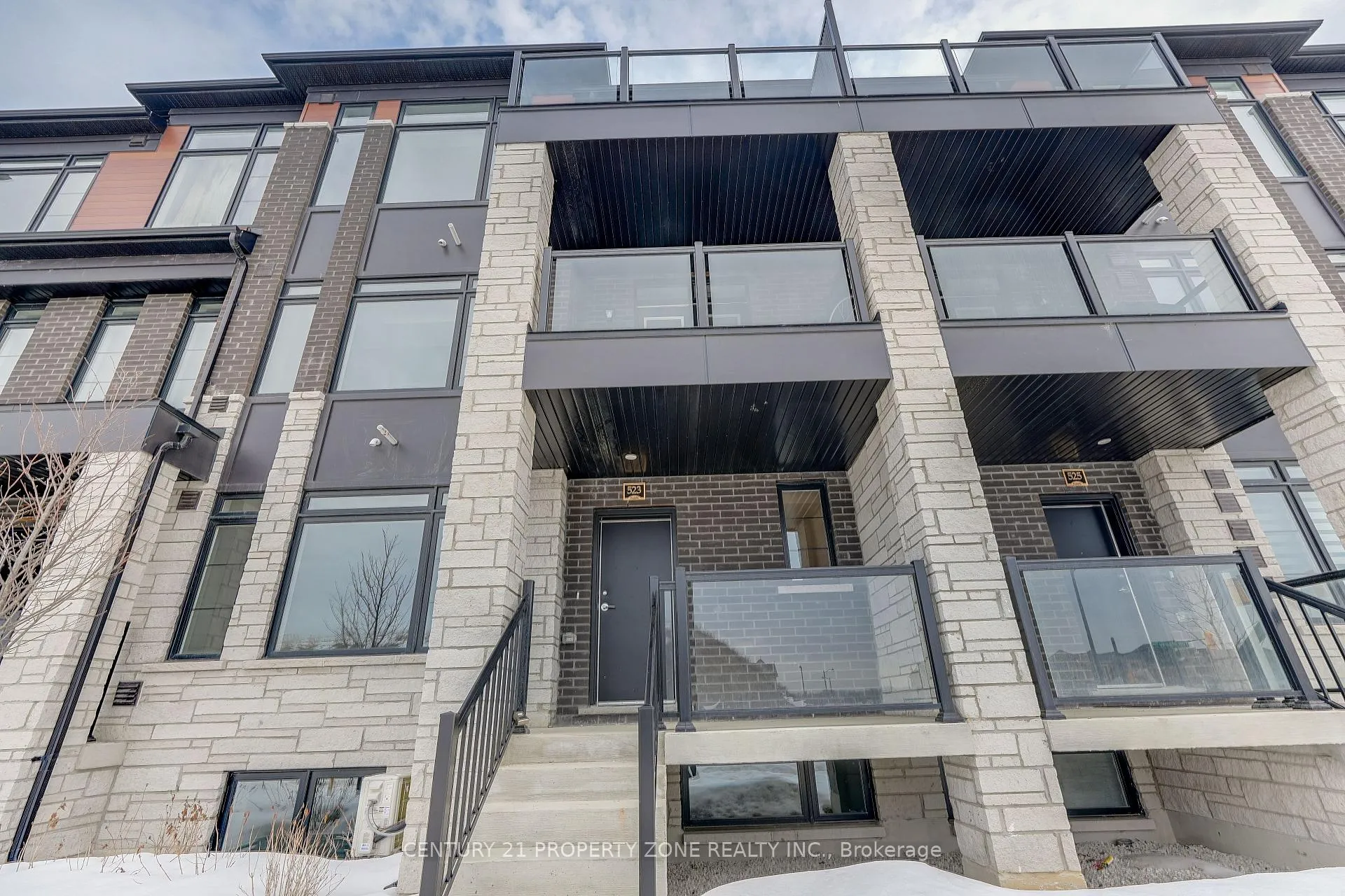 Front of 523 Tim Manley Avenue