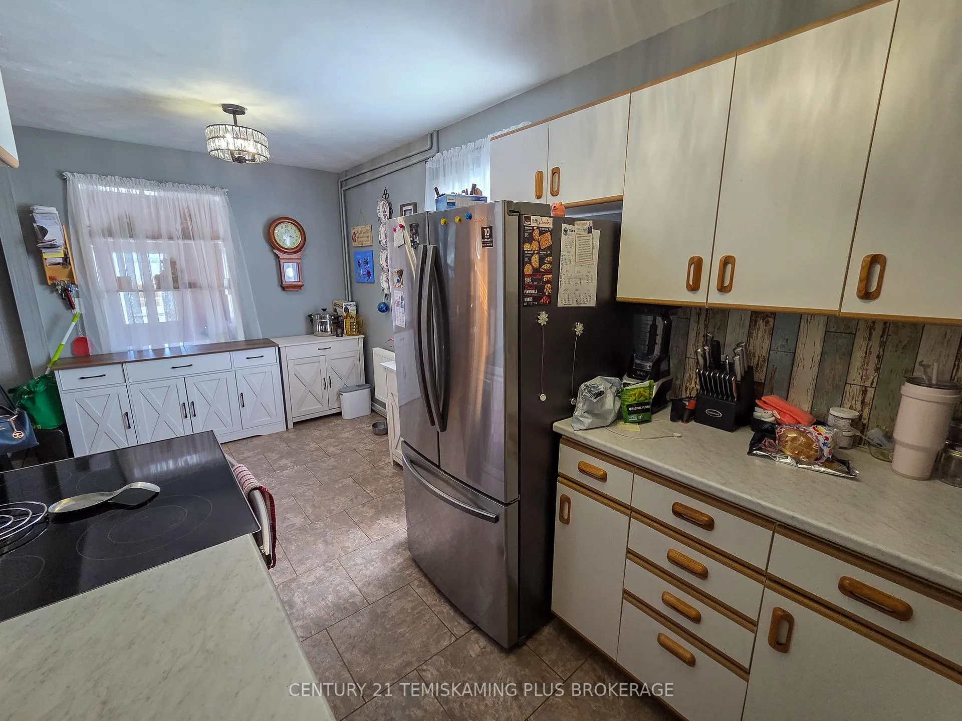 Photo 9 of 75 Seventh Avenue, Englehart — HOMEH
