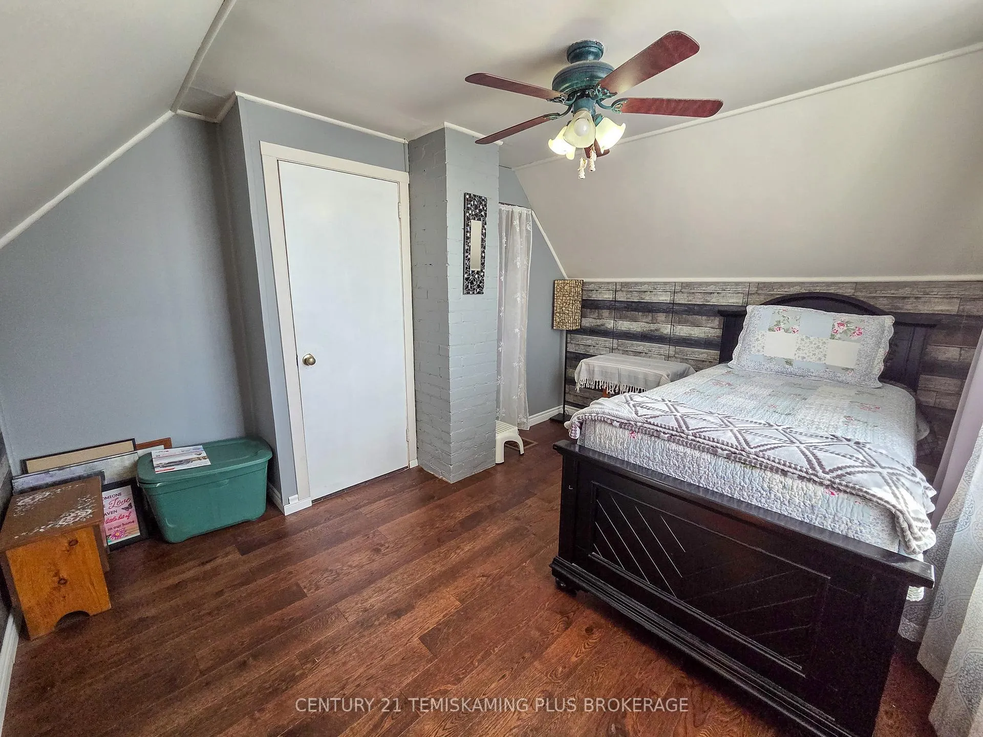 Photo 24 of 75 Seventh Avenue, Englehart — HOMEH
