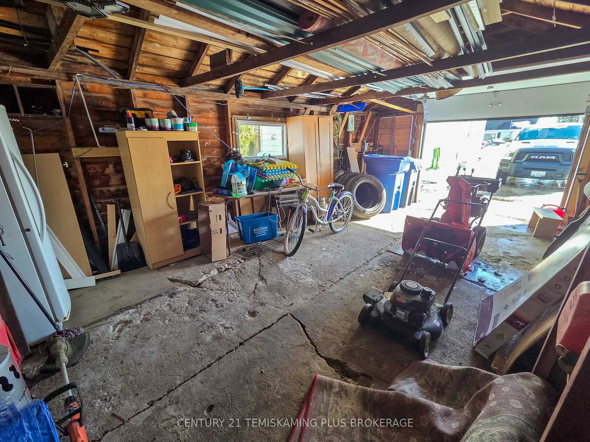 Photo 34 of 75 Seventh Avenue, Englehart — HOMEH