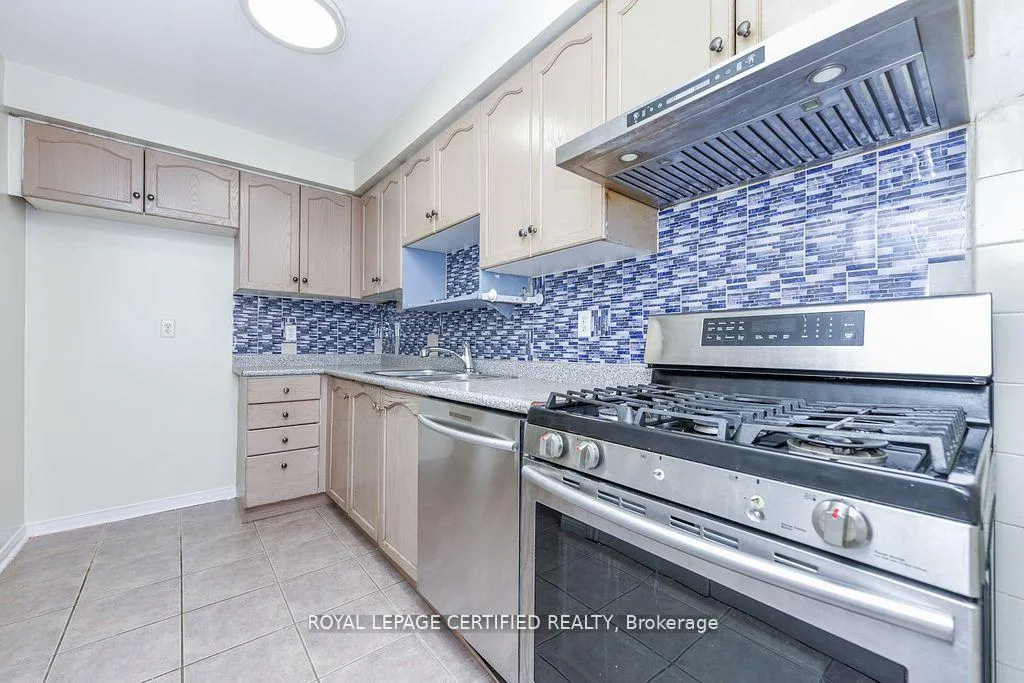 Photo 17 of 15 Tinsmith Street, Brampton, Northwest Sandalwood Parkway — HOMEH