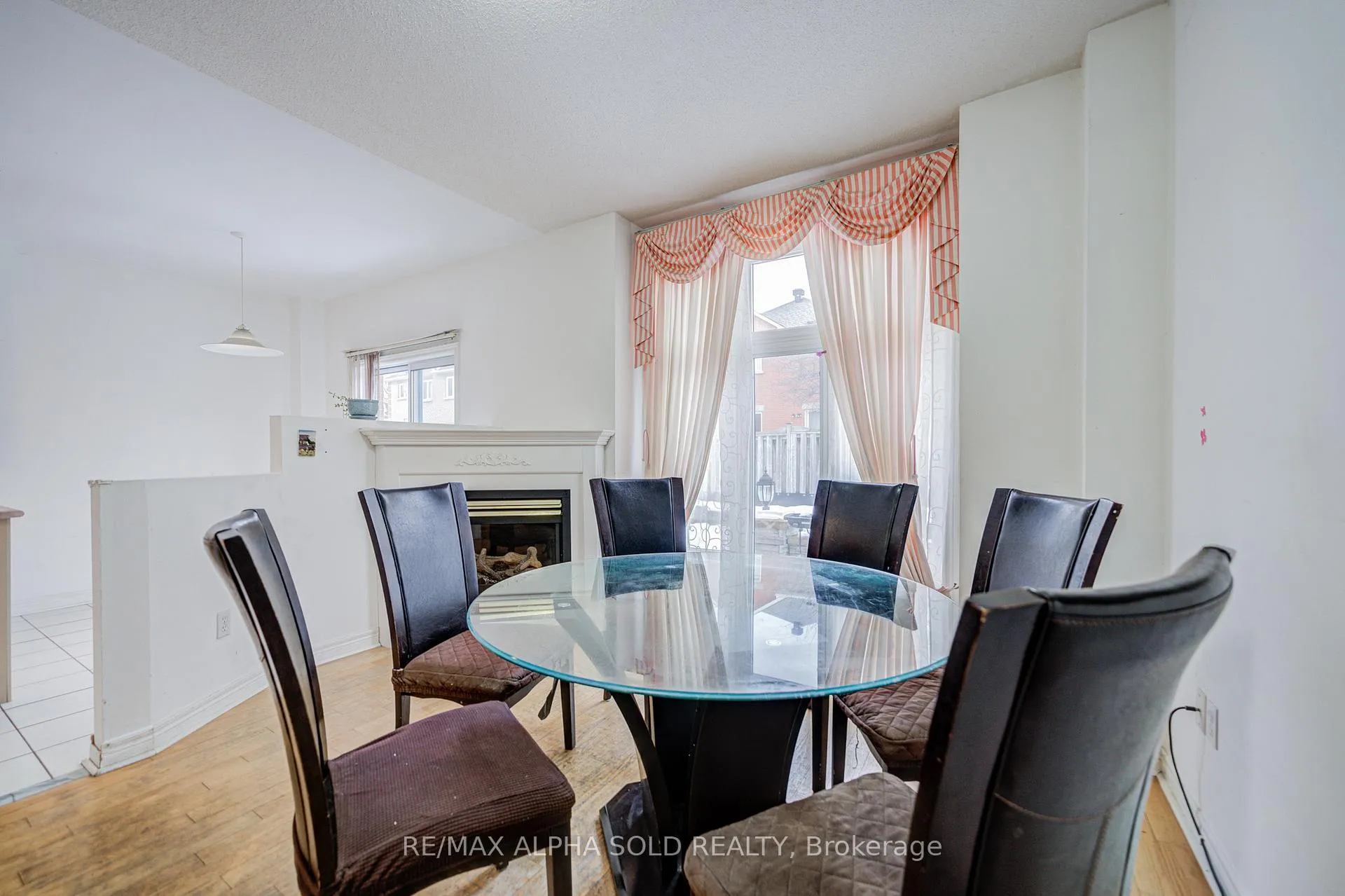 Photo 16 of 7 Whistler Court, Markham, Milliken Mills West — HOMEH