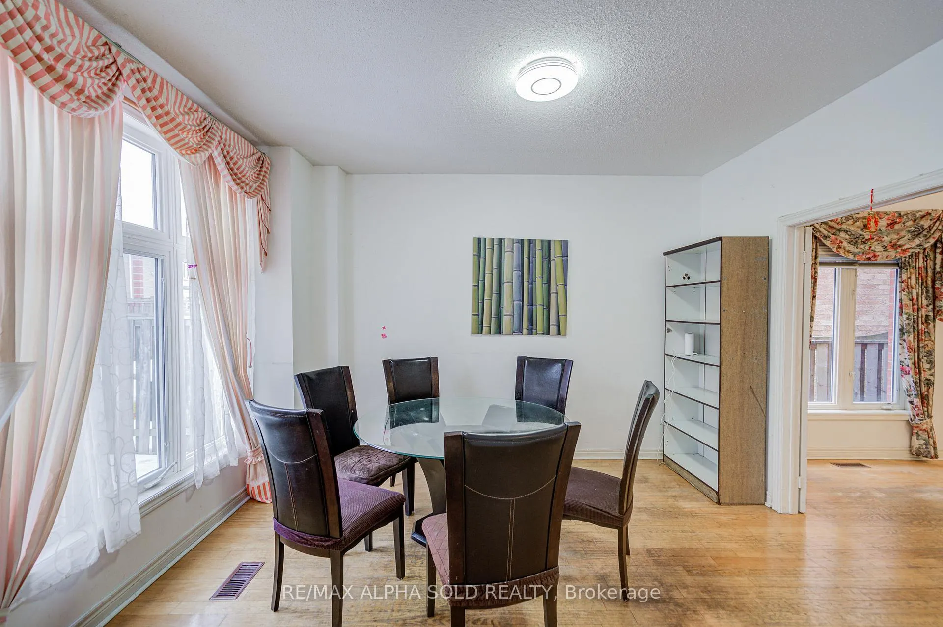 Photo 17 of 7 Whistler Court, Markham, Milliken Mills West — HOMEH