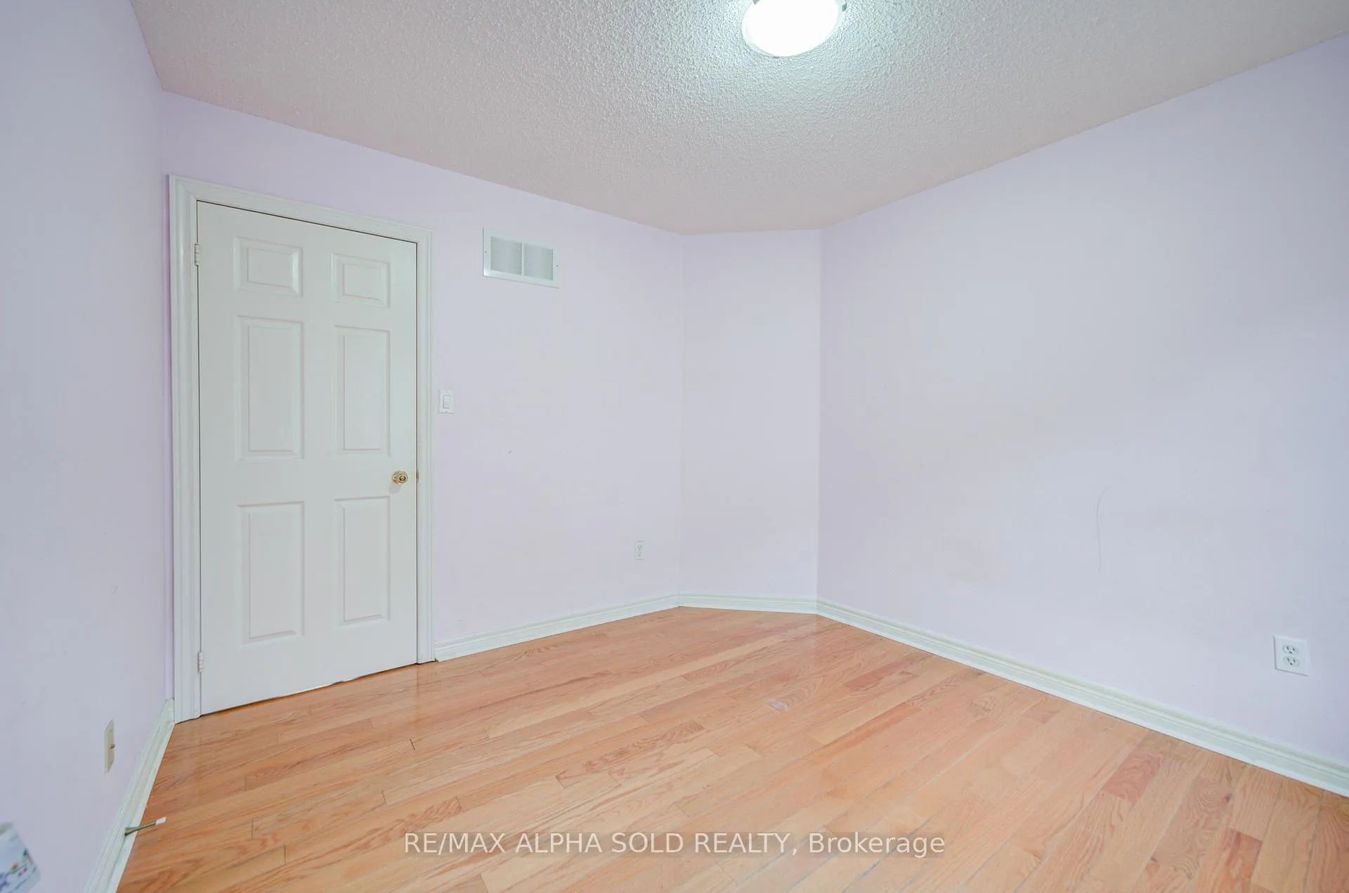 Photo 26 of 7 Whistler Court, Markham, Milliken Mills West — HOMEH