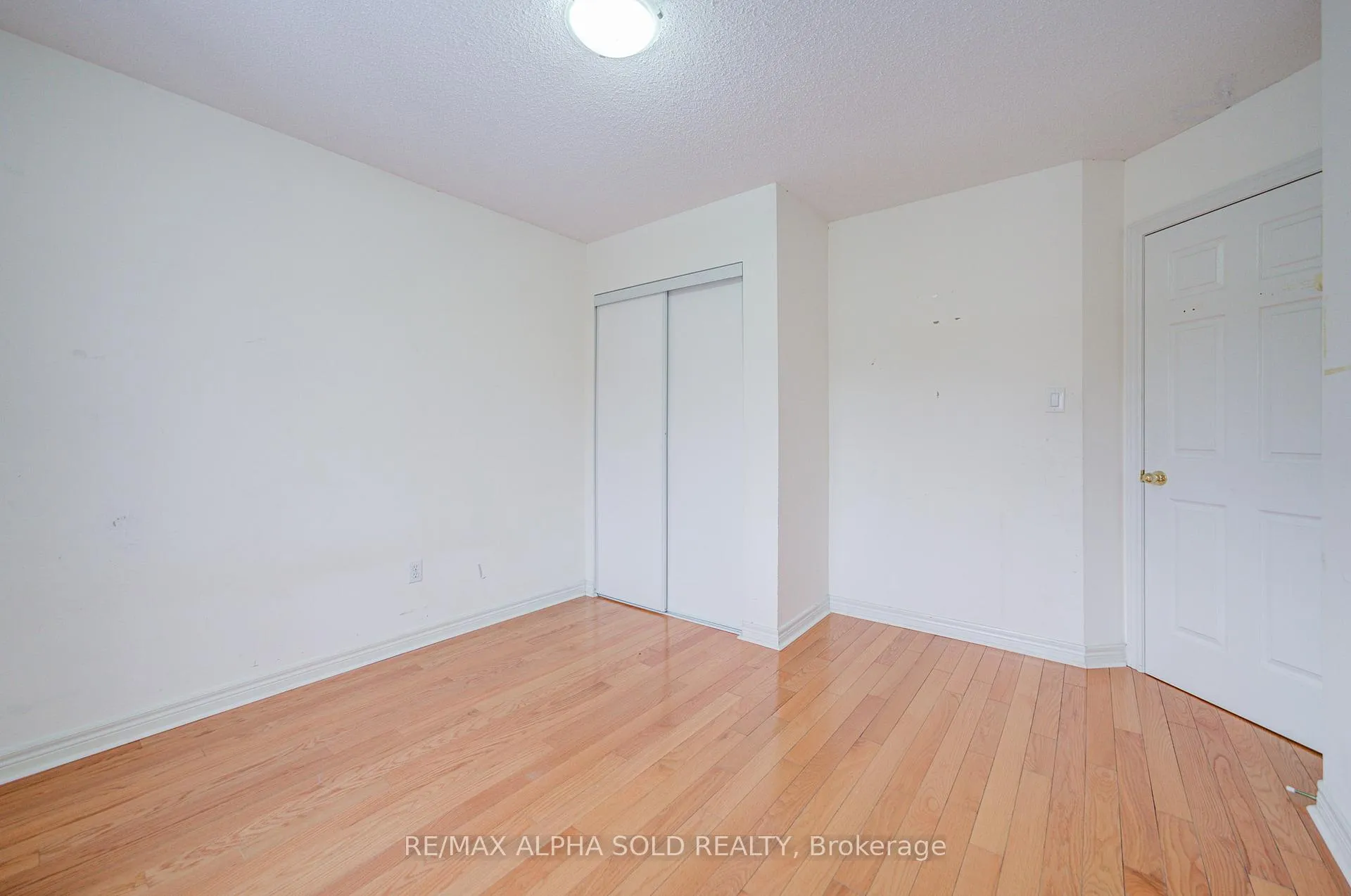 Photo 37 of 7 Whistler Court, Markham, Milliken Mills West — HOMEH
