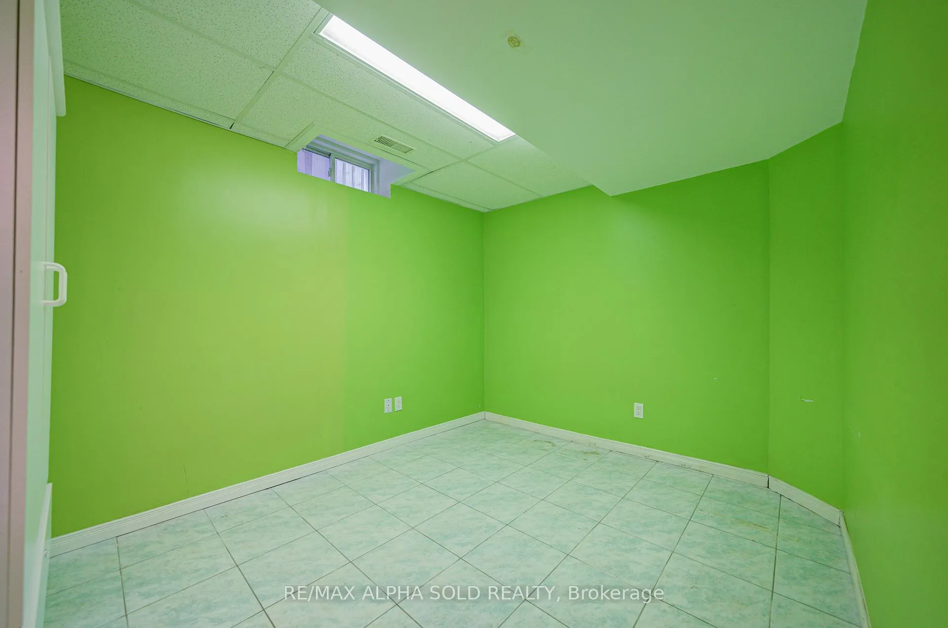 Photo 45 of 7 Whistler Court, Markham, Milliken Mills West — HOMEH