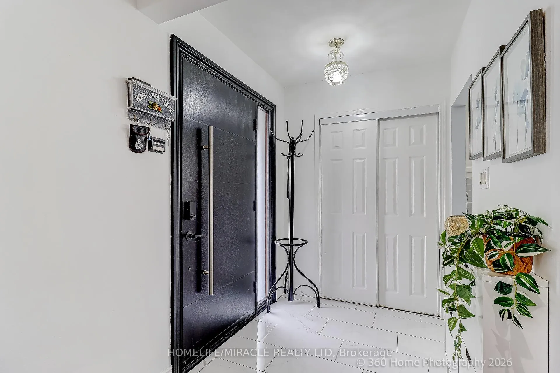 Photo 4 of 78 Cherrylawn Avenue, North York, Humber Summit — HOMEH