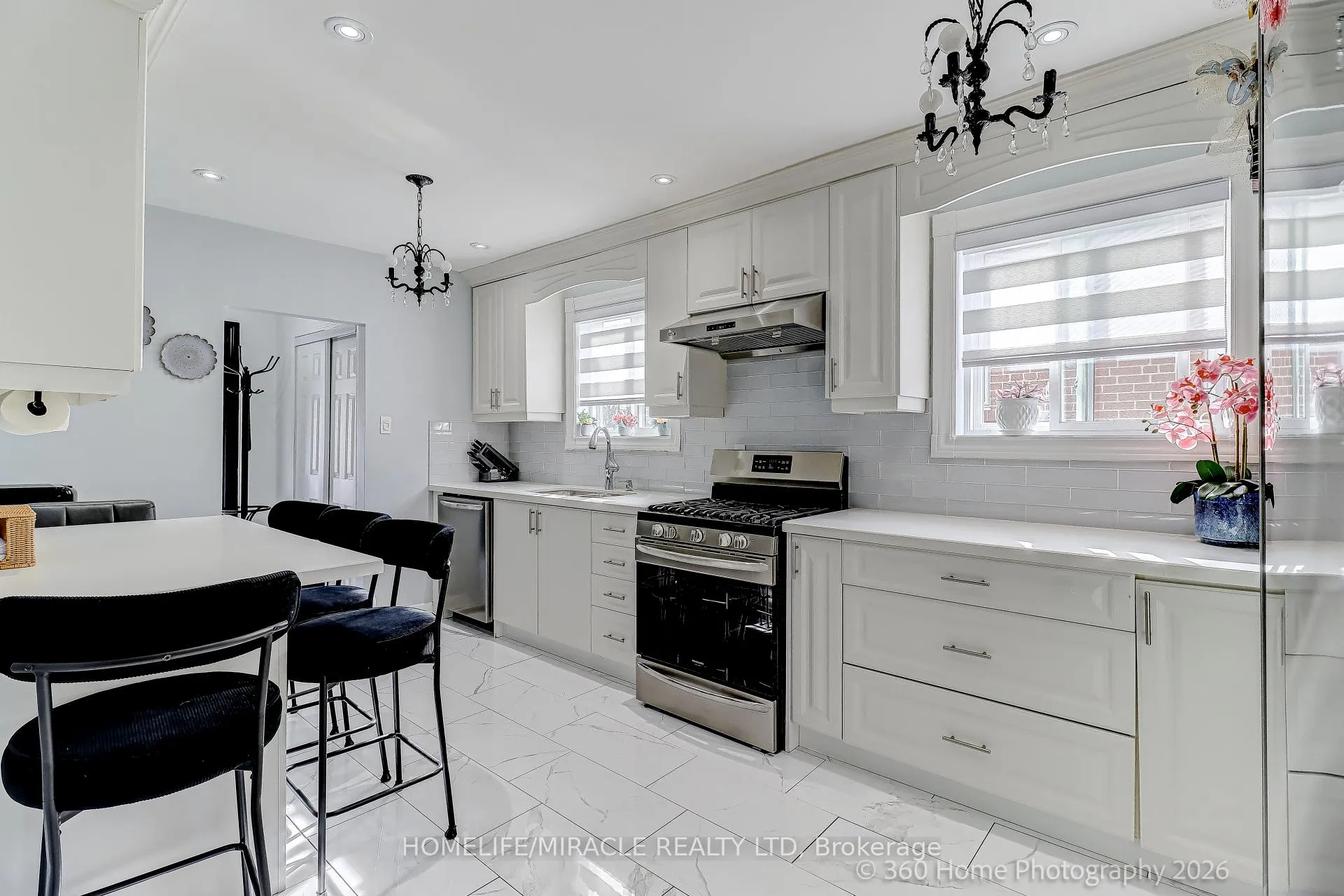 Photo 13 of 78 Cherrylawn Avenue, North York, Humber Summit — HOMEH