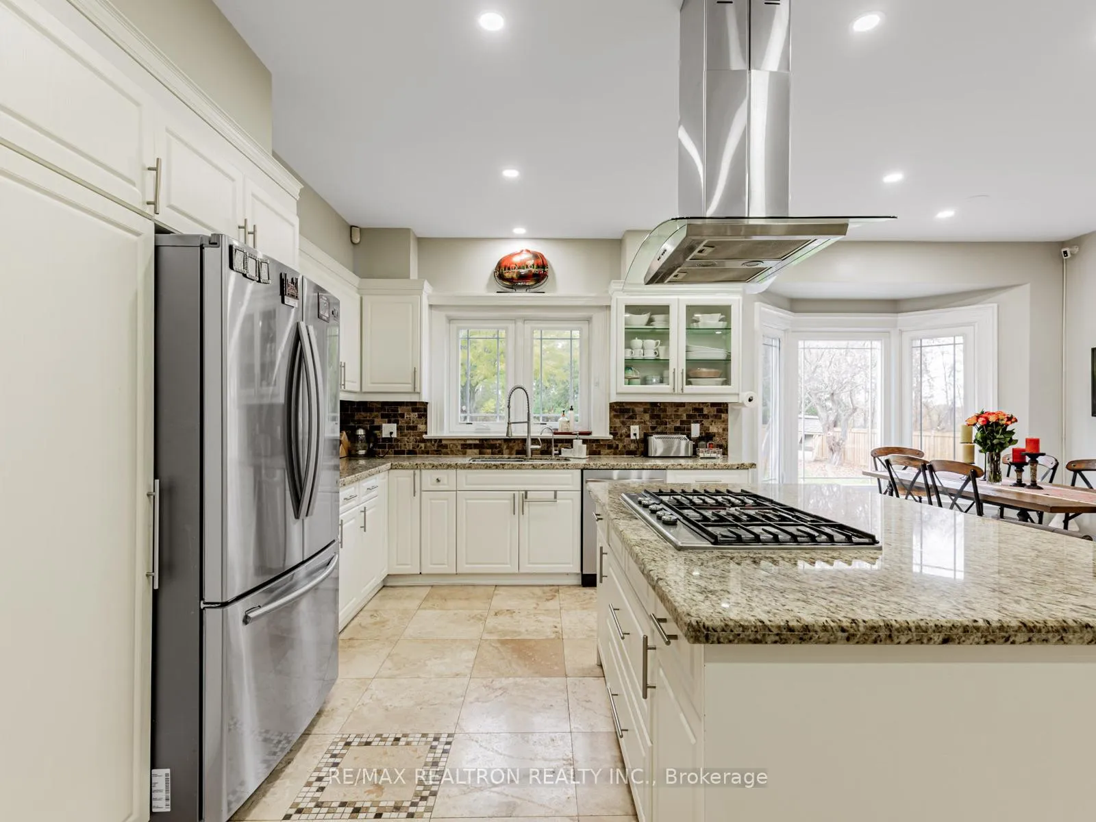 Photo 16 of 33 Carolwood Crescent, Markham, Rouge River Estates — HOMEH