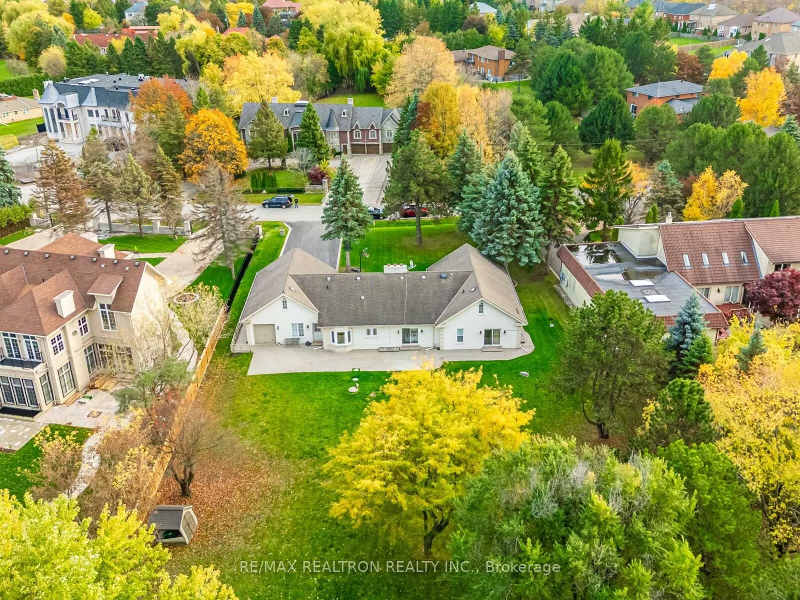 Photo 42 of 33 Carolwood Crescent, Markham, Rouge River Estates — HOMEH