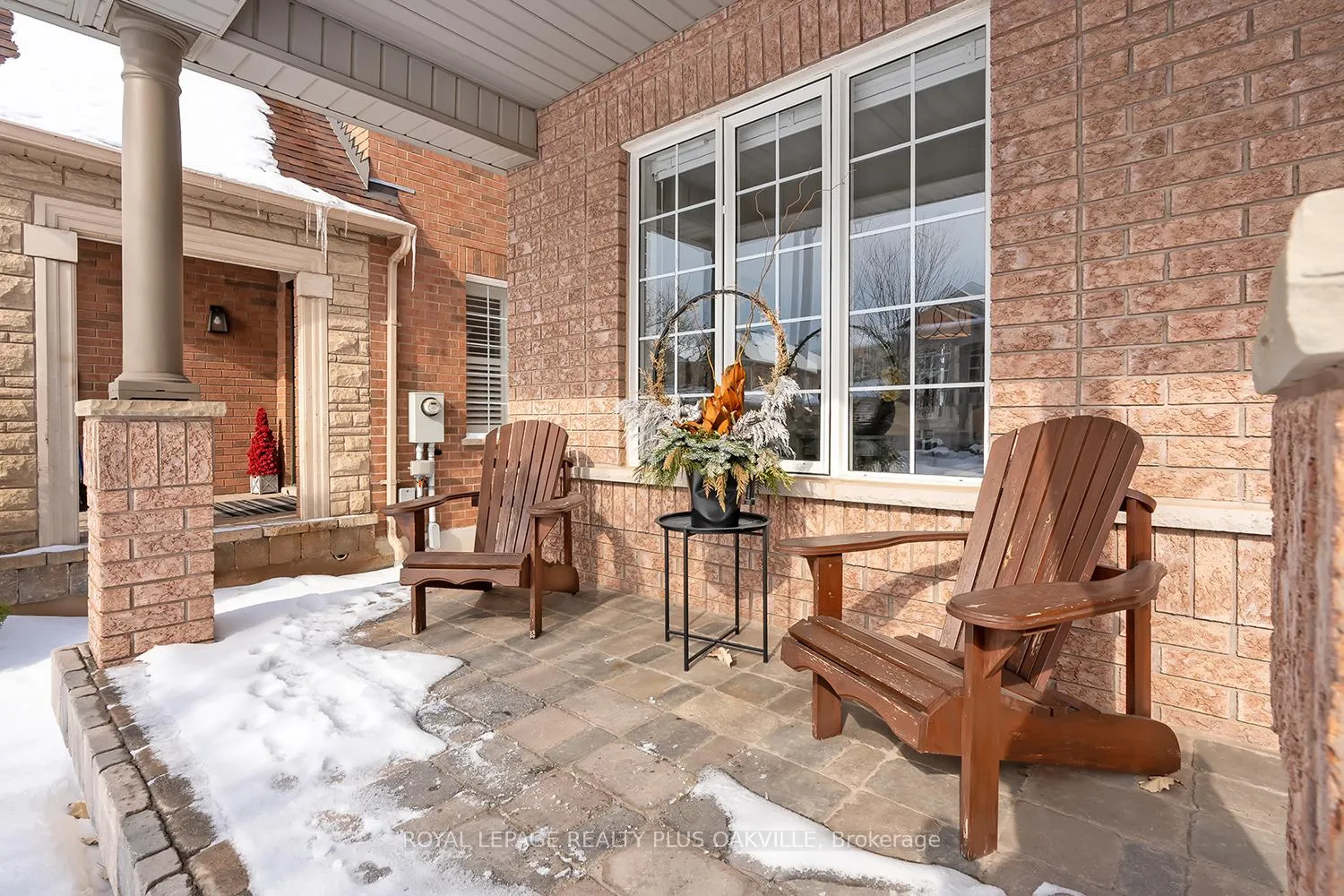 Photo 3 of 2083 Jaguar Lane, Oakville, Westmount — HOMEH