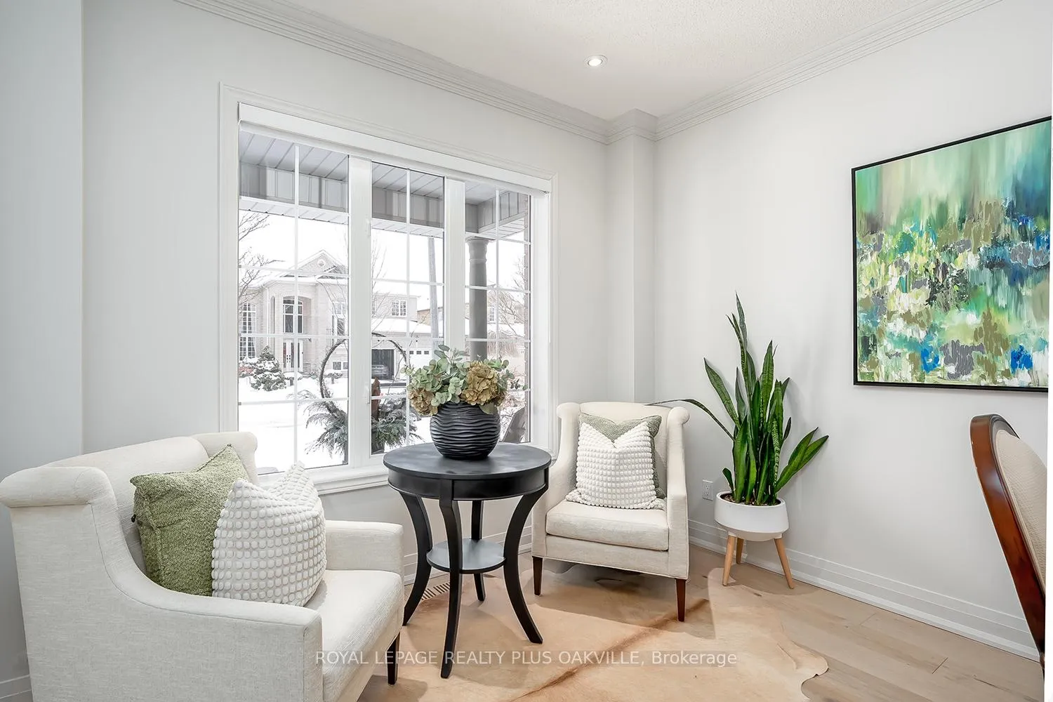 Photo 6 of 2083 Jaguar Lane, Oakville, Westmount — HOMEH