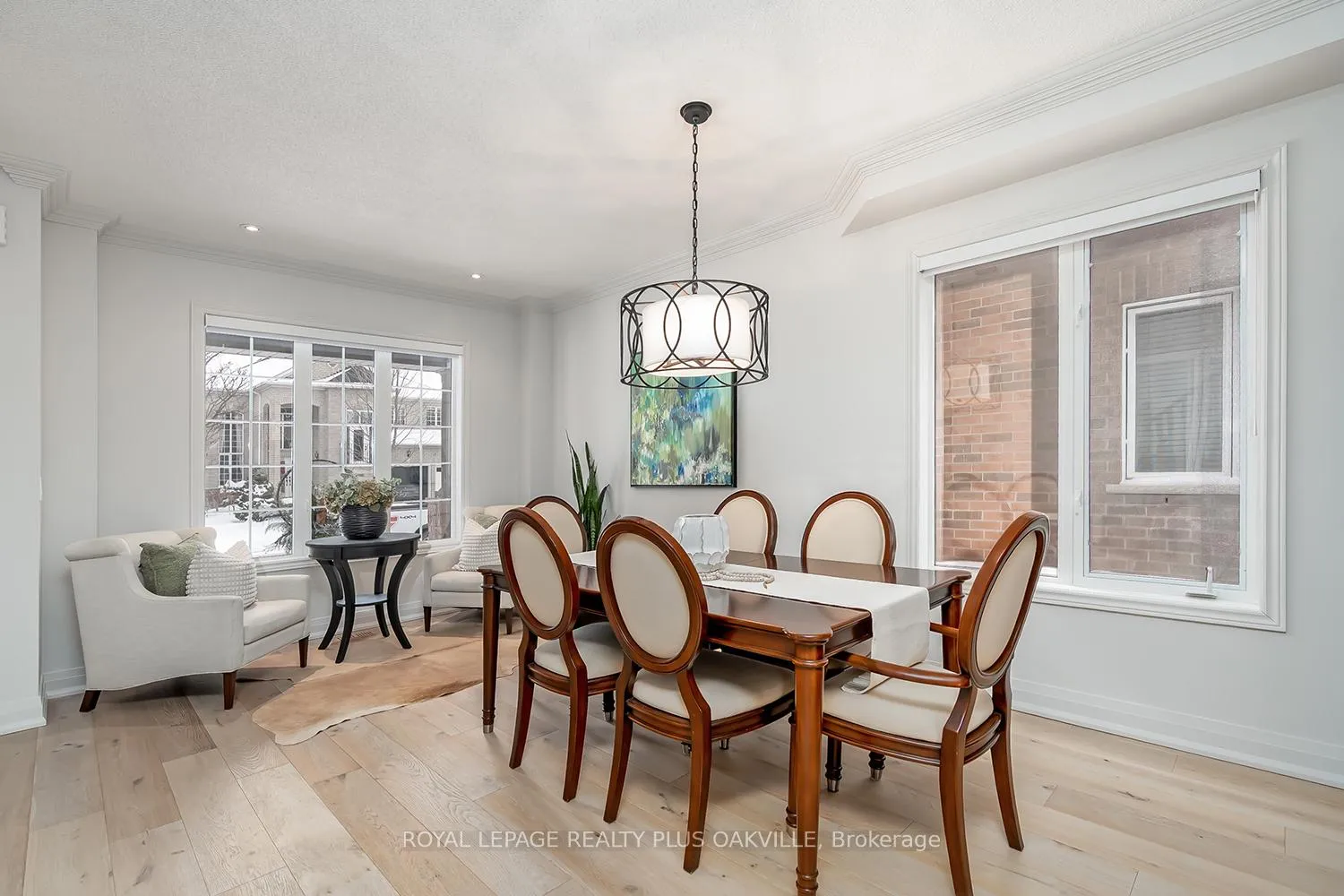 Photo 9 of 2083 Jaguar Lane, Oakville, Westmount — HOMEH