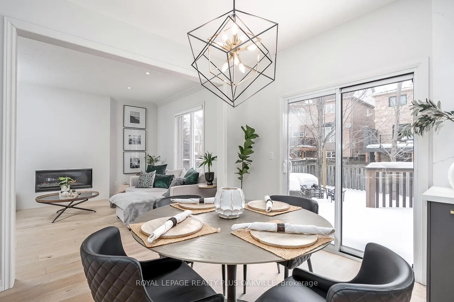 Photo 20 of 2083 Jaguar Lane, Oakville, Westmount — HOMEH