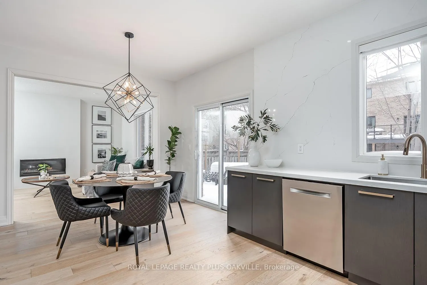 Photo 22 of 2083 Jaguar Lane, Oakville, Westmount — HOMEH