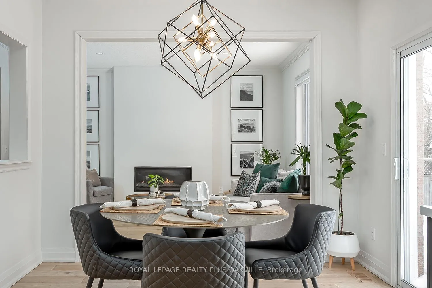 Photo 23 of 2083 Jaguar Lane, Oakville, Westmount — HOMEH