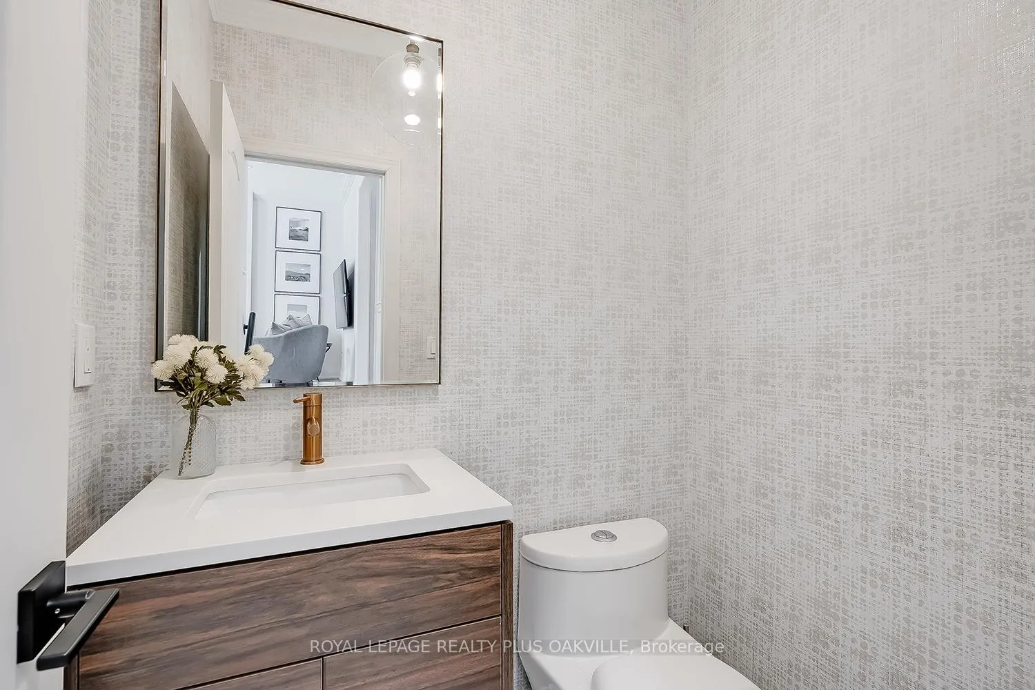 Photo 26 of 2083 Jaguar Lane, Oakville, Westmount — HOMEH