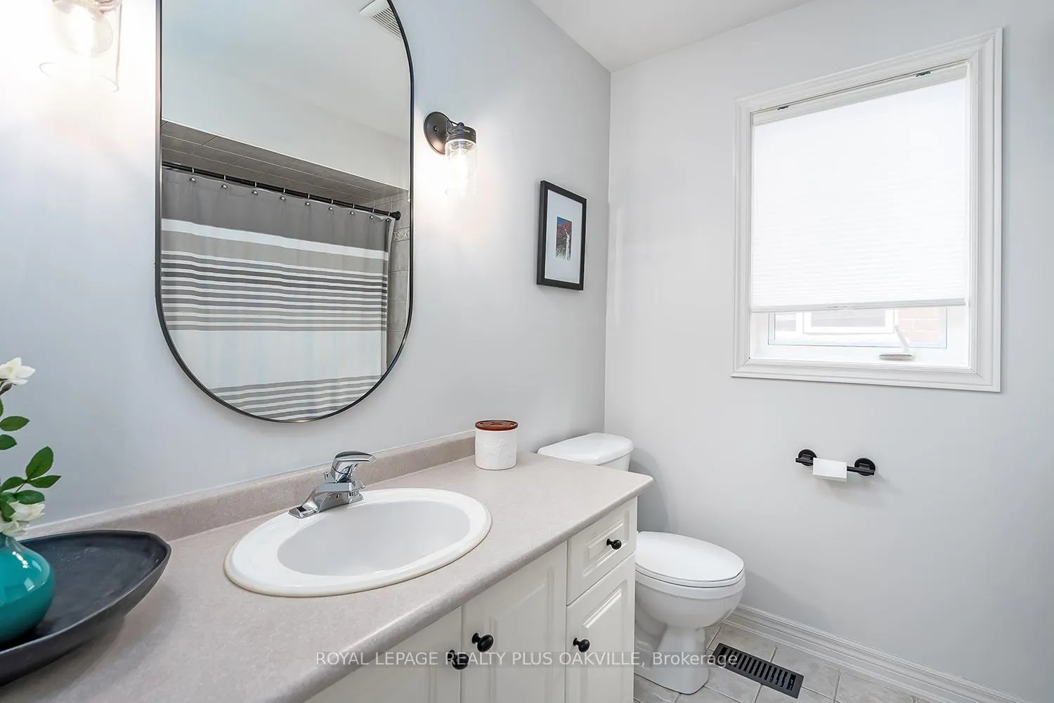 Photo 36 of 2083 Jaguar Lane, Oakville, Westmount — HOMEH
