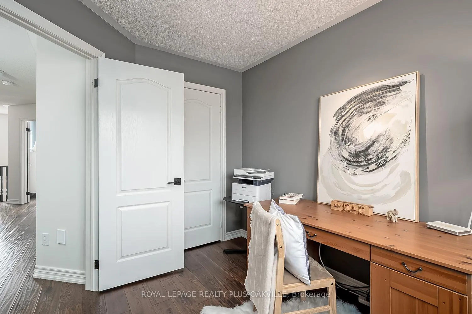 Photo 39 of 2083 Jaguar Lane, Oakville, Westmount — HOMEH
