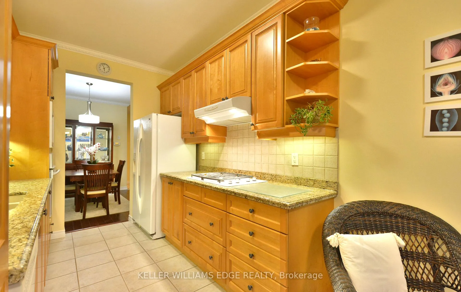 Photo 9 of Unit 41, 2165 Itabashi Way, Burlington, Tansley — HOMEH