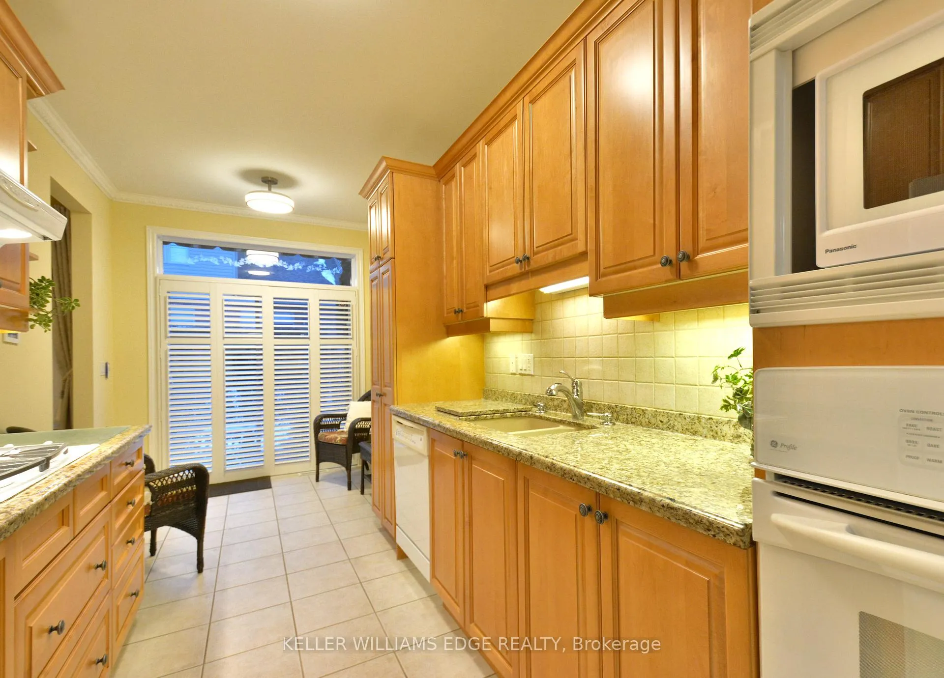 Photo 10 of Unit 41, 2165 Itabashi Way, Burlington, Tansley — HOMEH