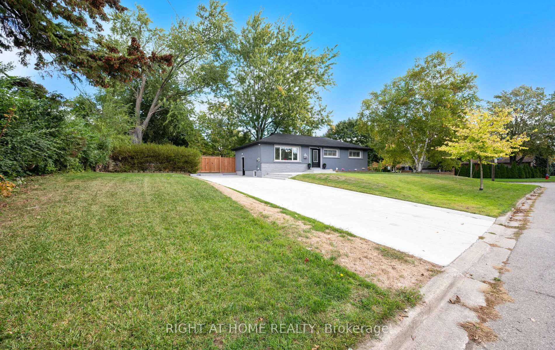 Photo 2 of 1395 Niels Avenue, Burlington, Mountainside — HOMEH