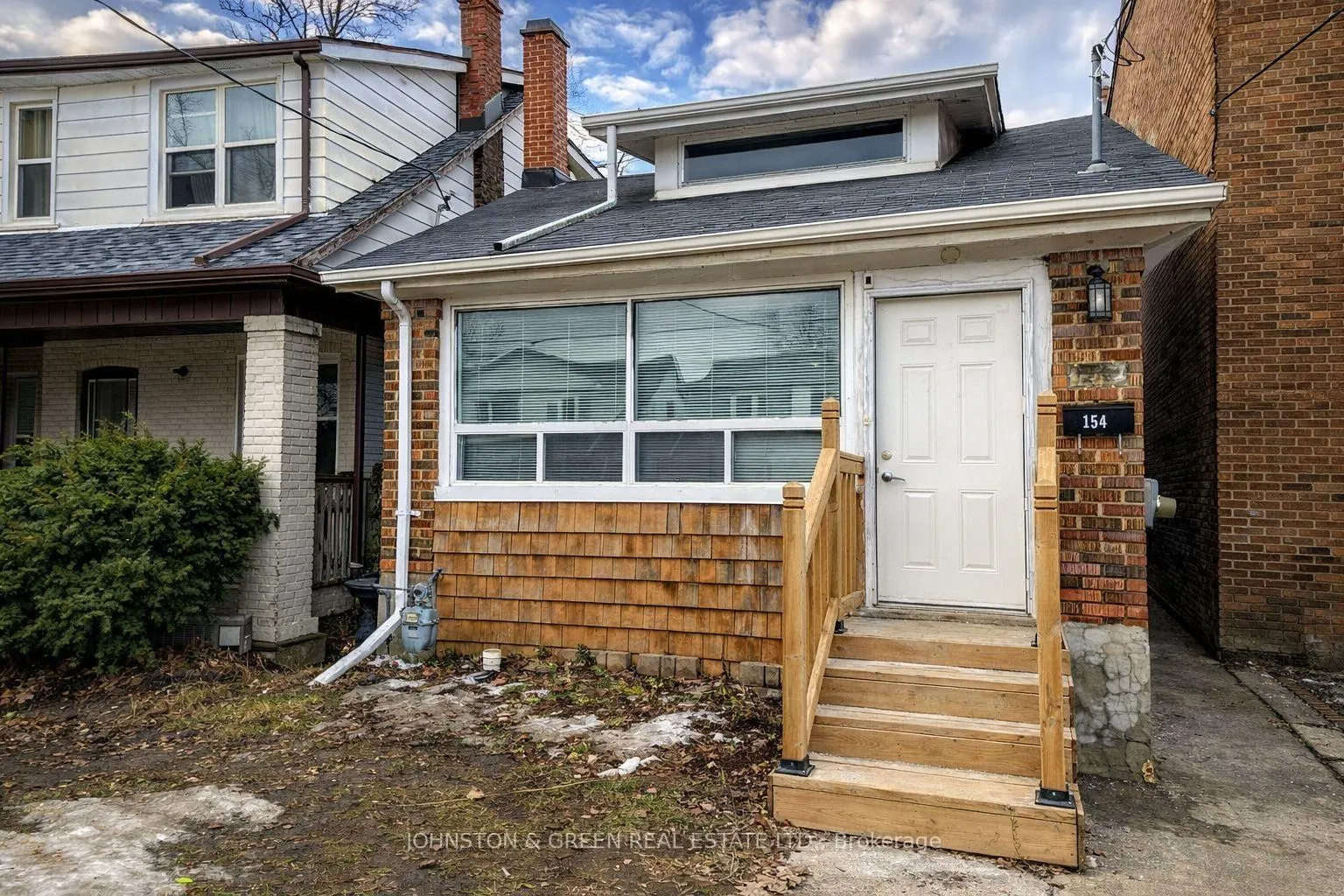 Photo 2 of 154 Glebemount Avenue, Toronto, Danforth Village-East York — HOMEH