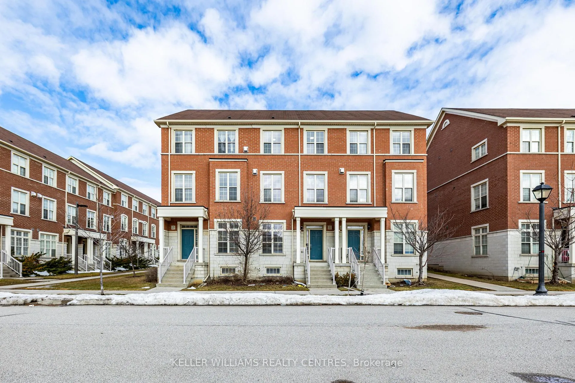 Front of 86 Donald Buttress Boulevard W
