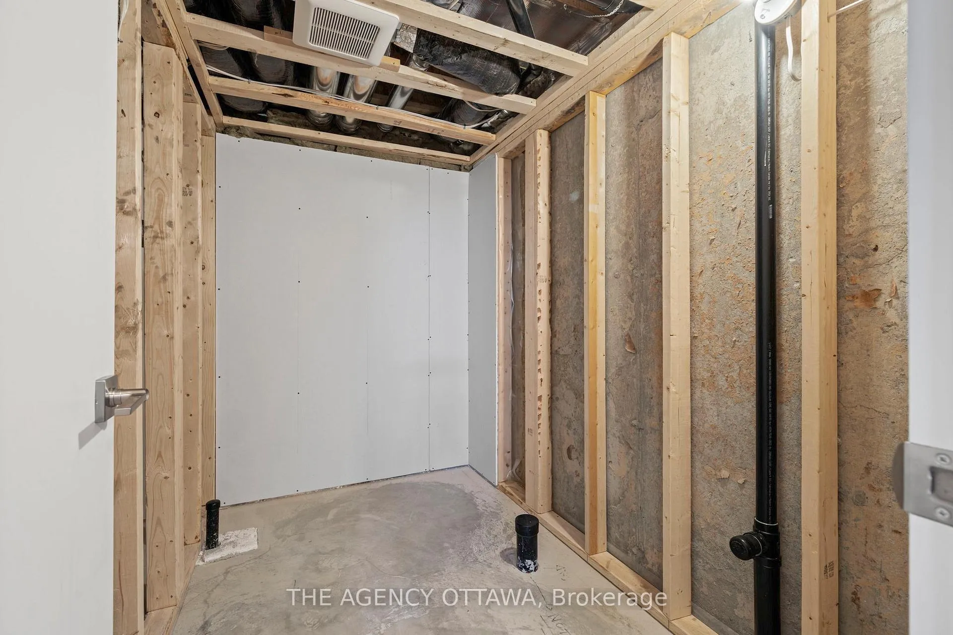 Photo 37 of 267 Apricot Street, Ottawa, Riverside South — HOMEH