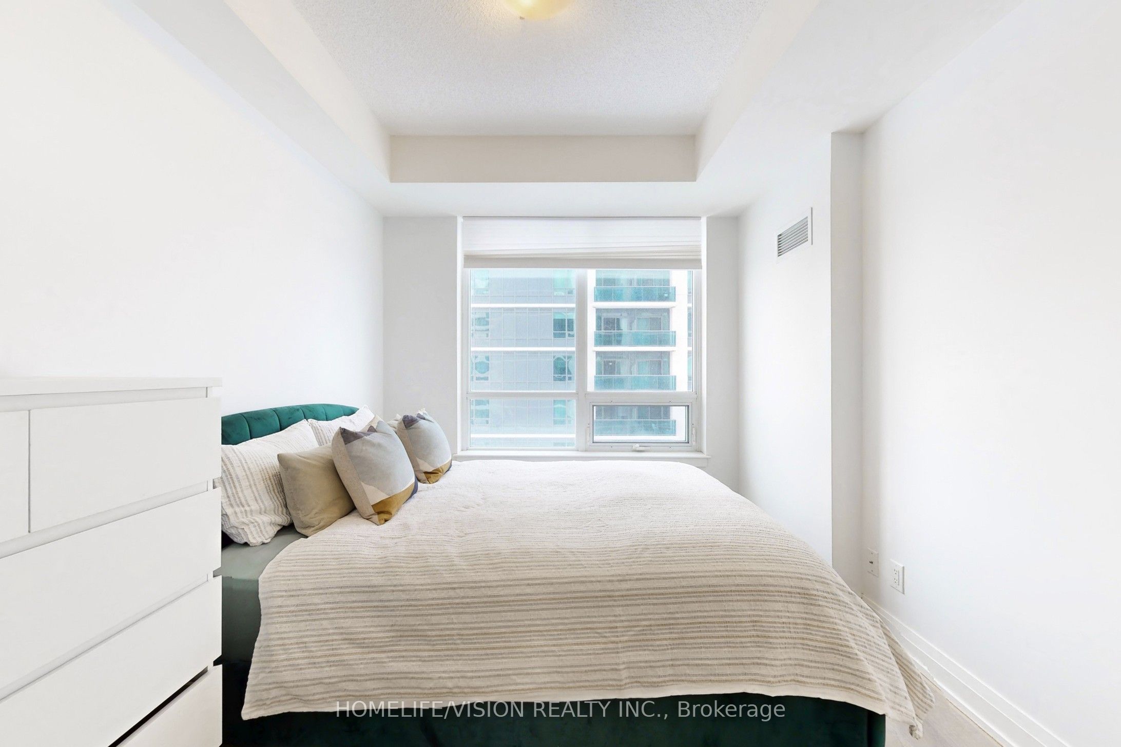 Photo 20 of Unit 1403, 7165 Yonge Street, Markham, Grandview — HOMEH