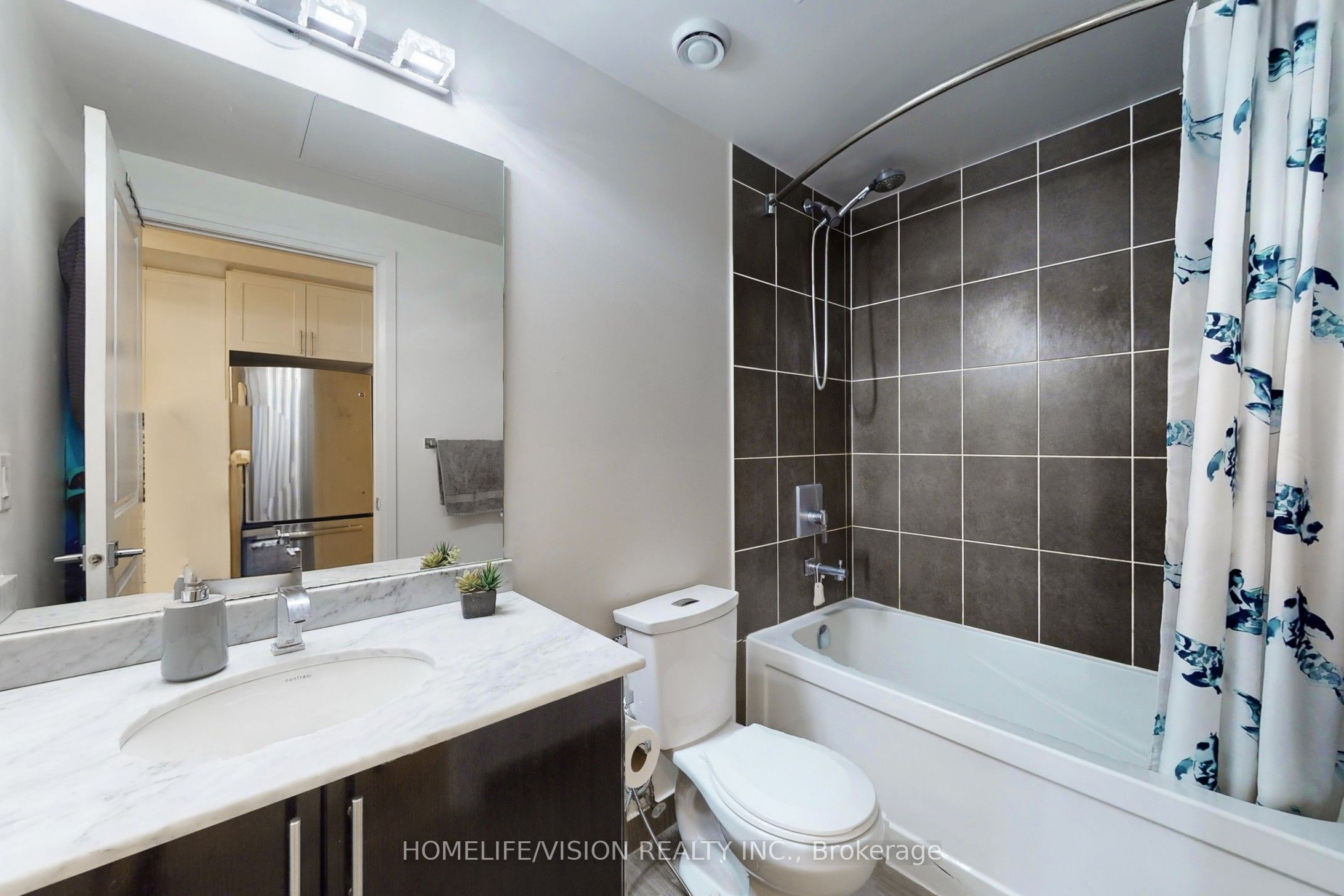 Photo 23 of Unit 1403, 7165 Yonge Street, Markham, Grandview — HOMEH