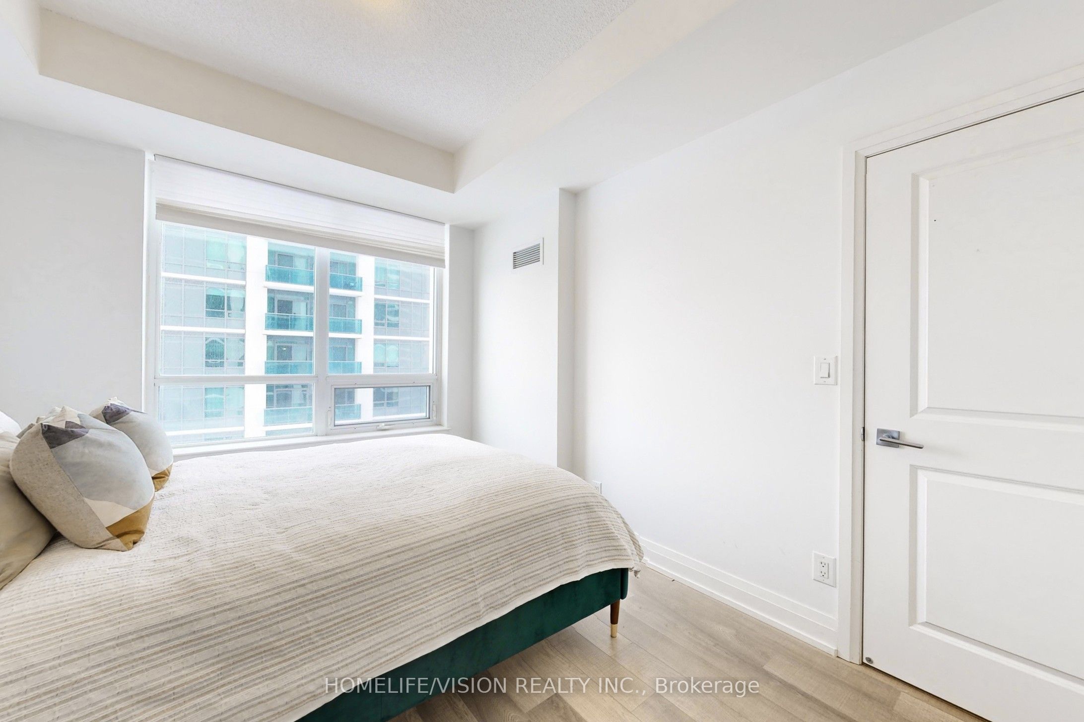 Photo 21 of Unit 1403, 7165 Yonge Street, Markham, Grandview — HOMEH