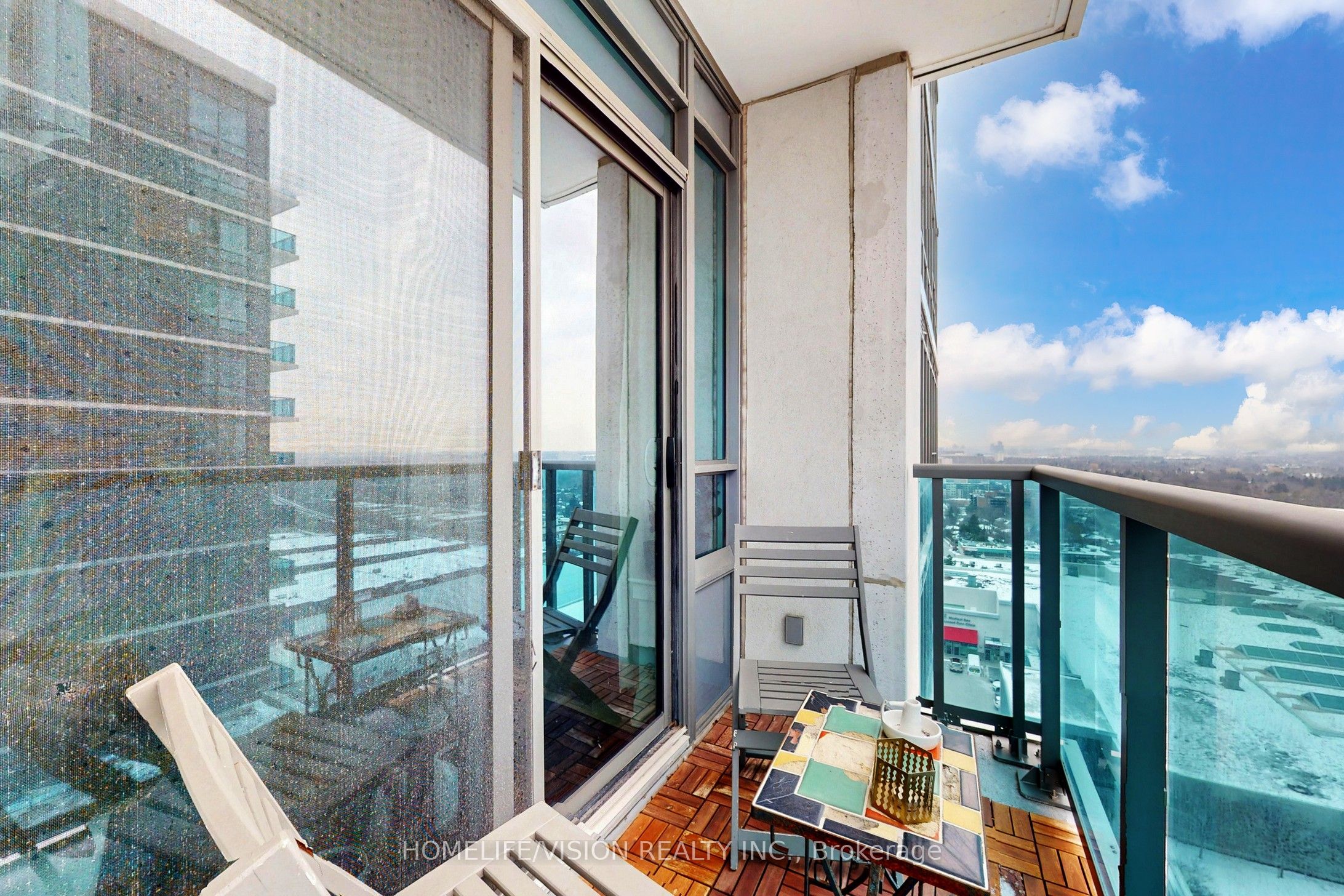 Photo 26 of Unit 1403, 7165 Yonge Street, Markham, Grandview — HOMEH
