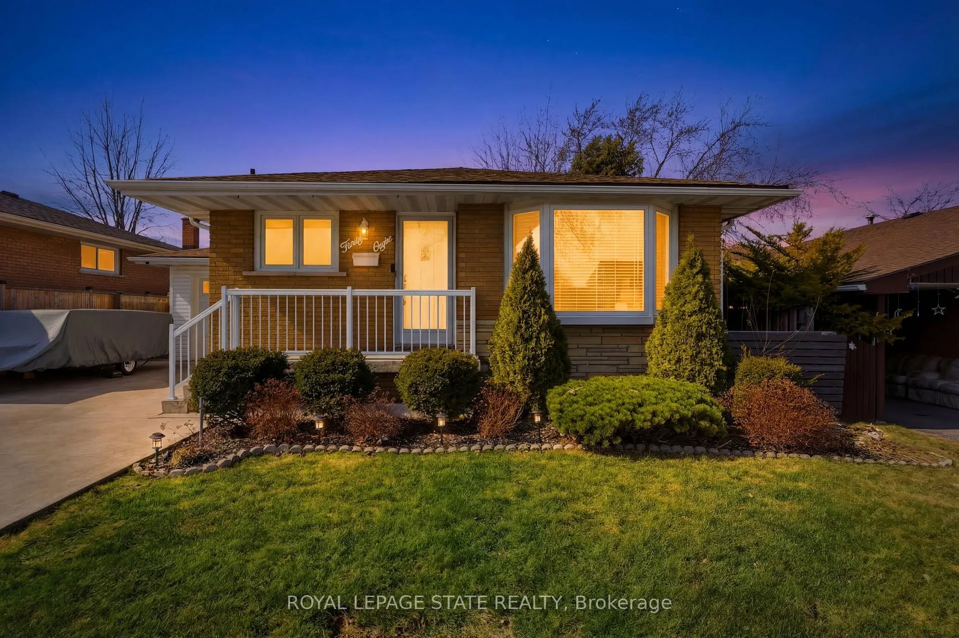 Photo 2 of 48 Champlain Avenue, Hamilton, Greenford — HOMEH