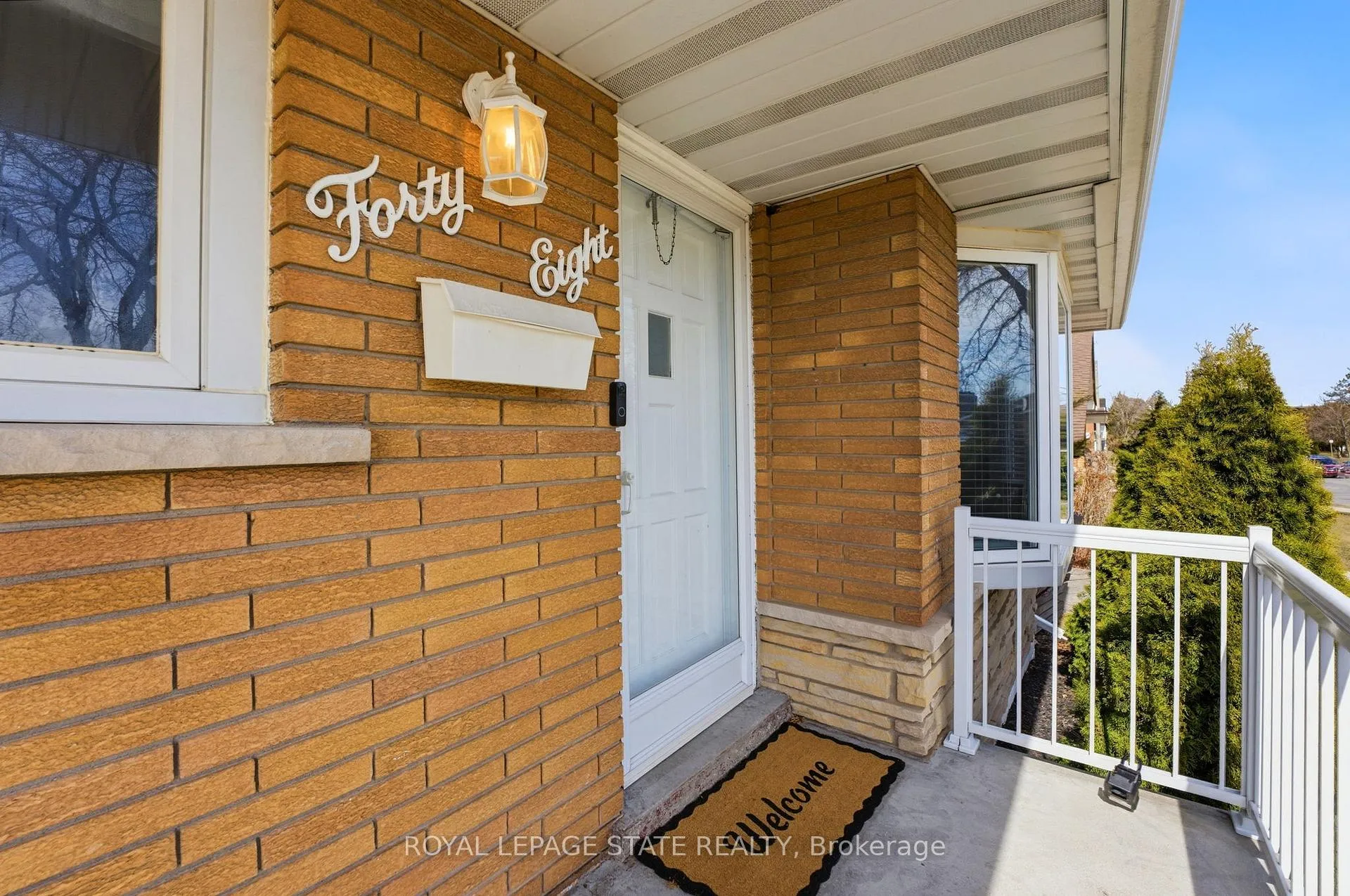 Photo 5 of 48 Champlain Avenue, Hamilton, Greenford — HOMEH