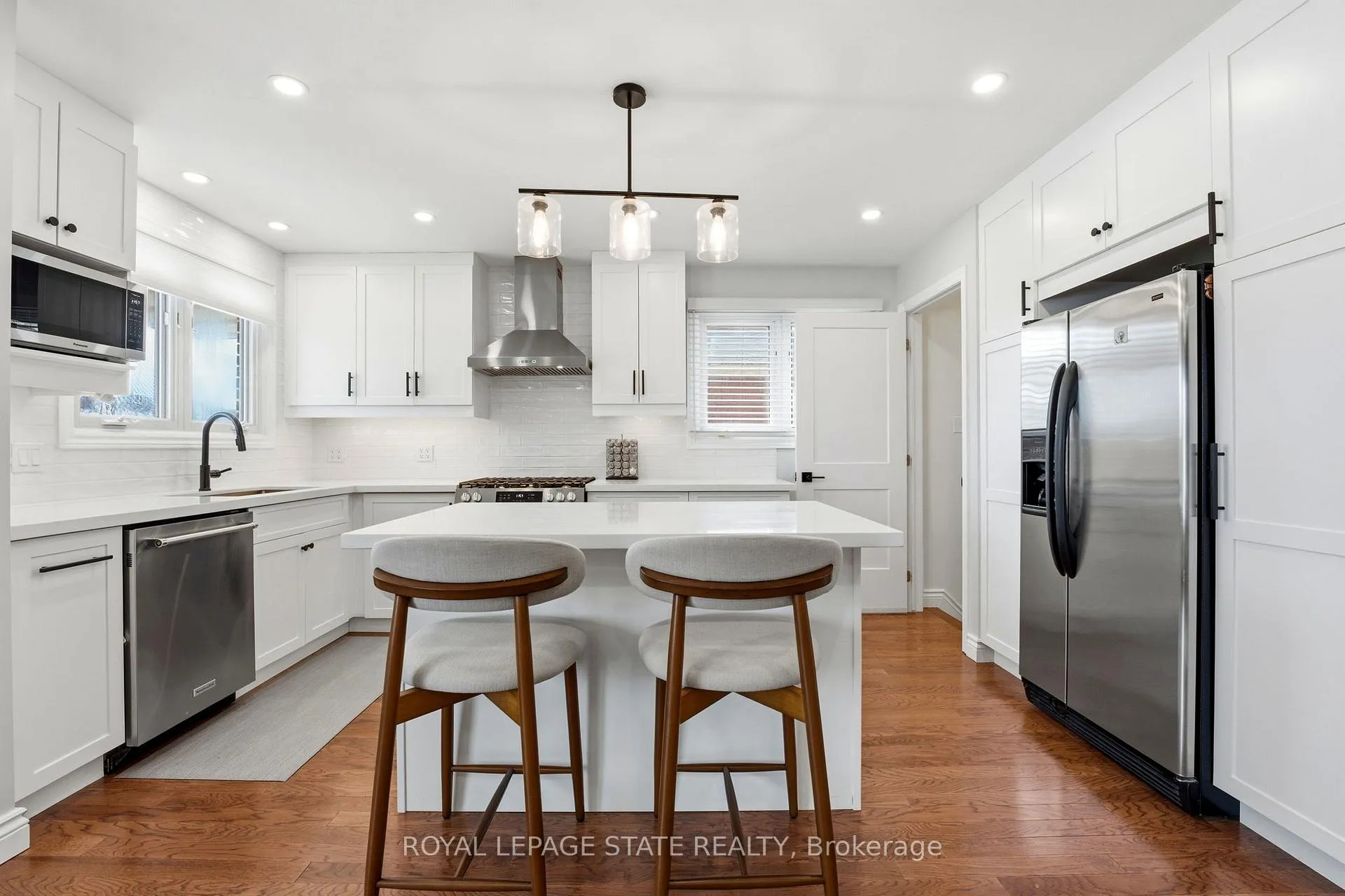 Photo 9 of 48 Champlain Avenue, Hamilton, Greenford — HOMEH