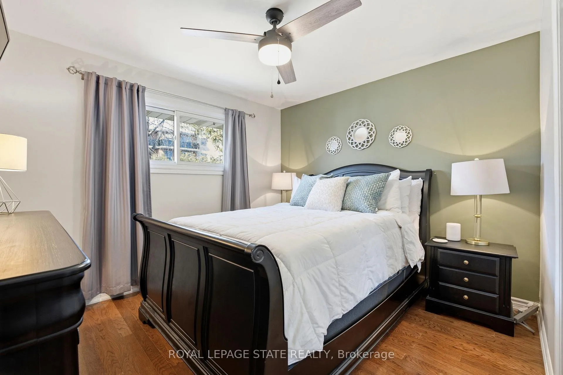 Photo 19 of 48 Champlain Avenue, Hamilton, Greenford — HOMEH