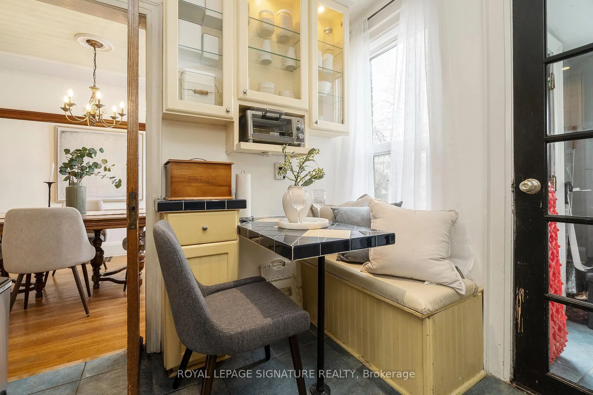 Photo 12 of 32 Kerr Road, Toronto, Greenwood-Coxwell — HOMEH