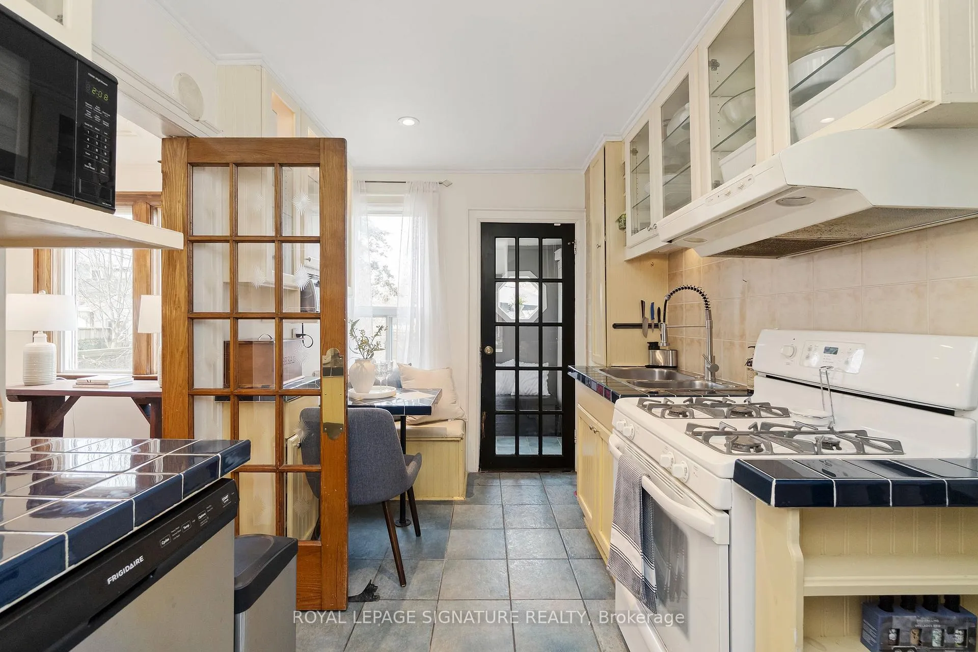 Photo 13 of 32 Kerr Road, Toronto, Greenwood-Coxwell — HOMEH