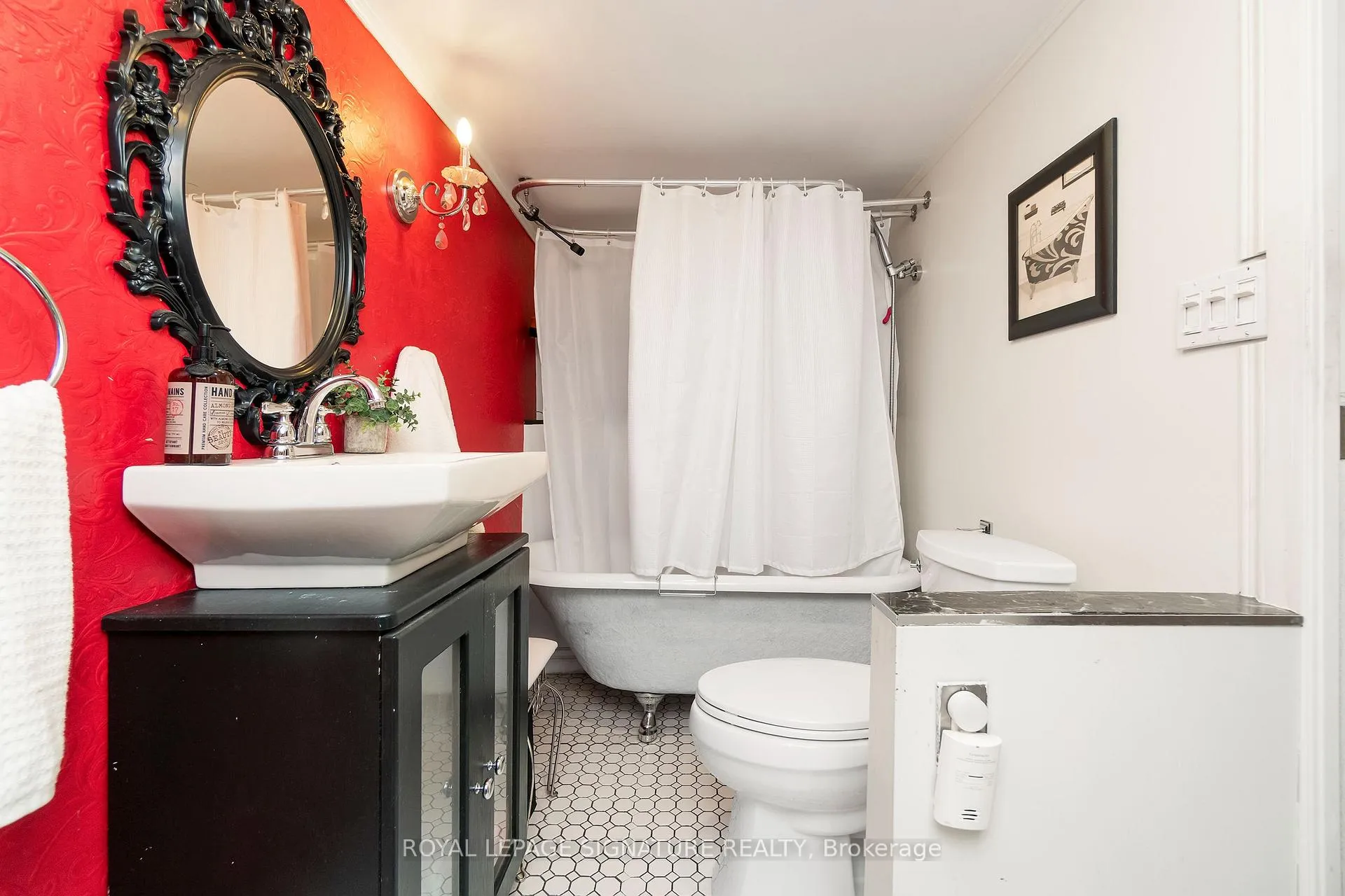 Photo 30 of 32 Kerr Road, Toronto, Greenwood-Coxwell — HOMEH