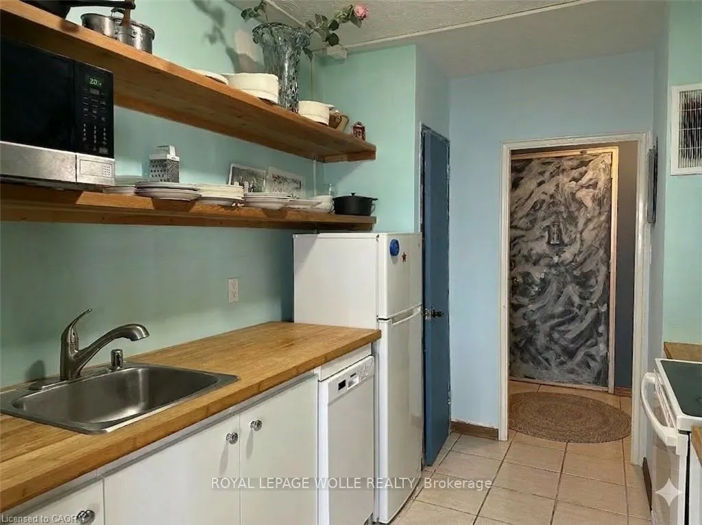 Photo 20 of Unit 703, 45 Westmount Road N, Waterloo — HOMEH