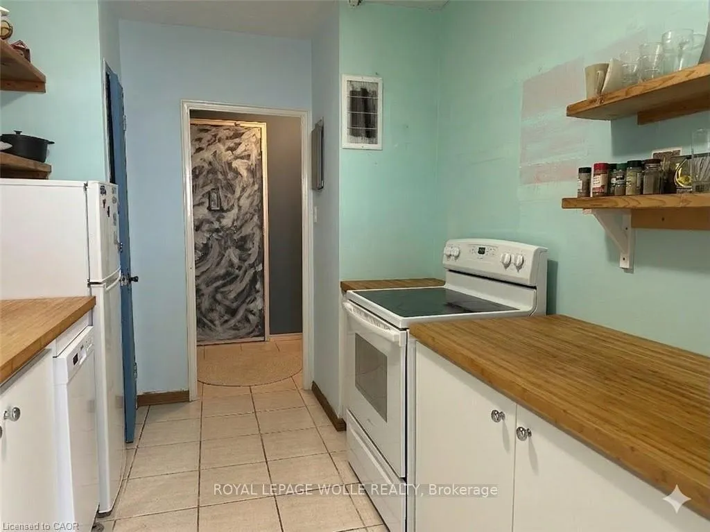 Photo 21 of Unit 703, 45 Westmount Road N, Waterloo — HOMEH